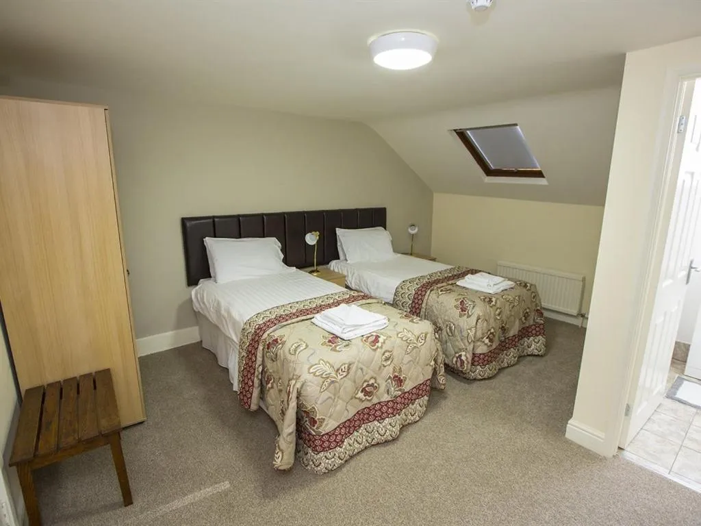 Bedroom, Bed in The Golf Hotel