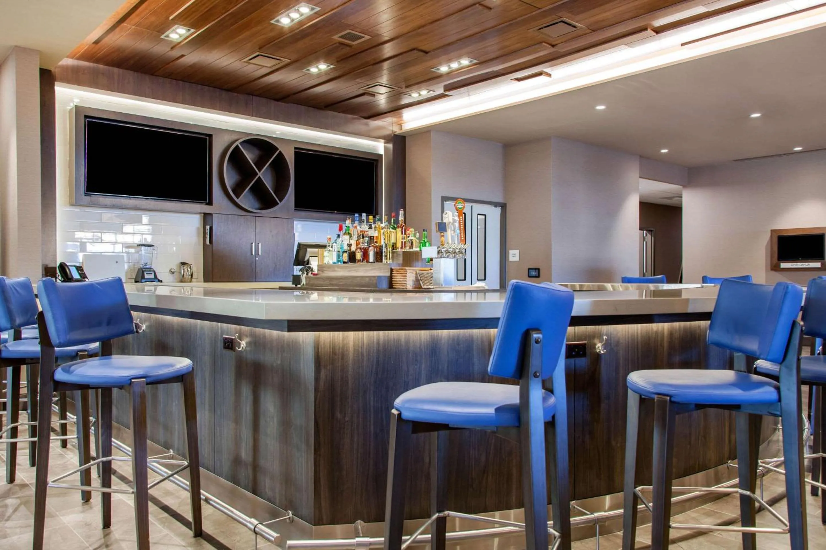Lounge or bar in Cambria Hotel Phoenix- North Scottsdale