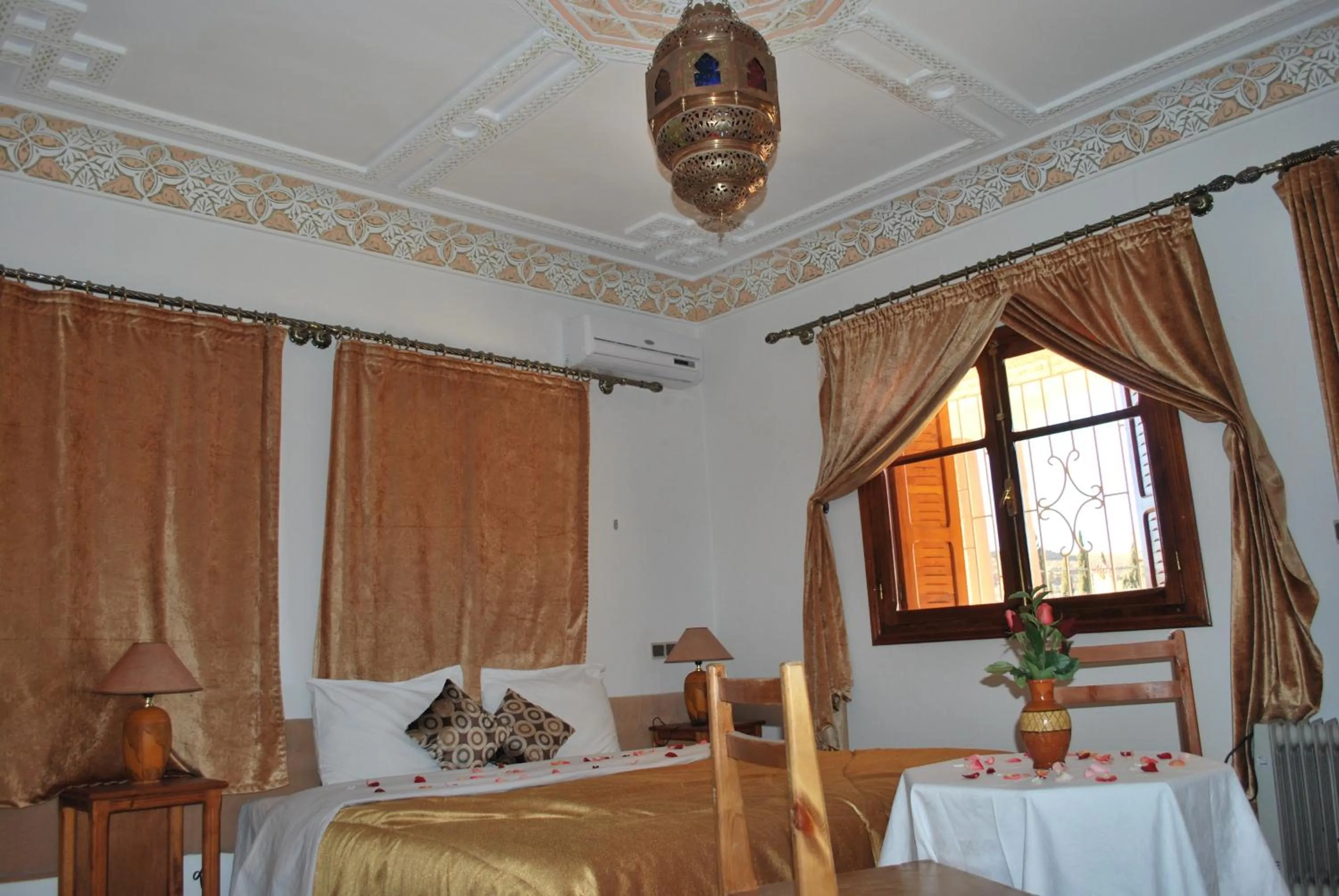 Photo of the whole room, Bed in Riad Villa Midelt