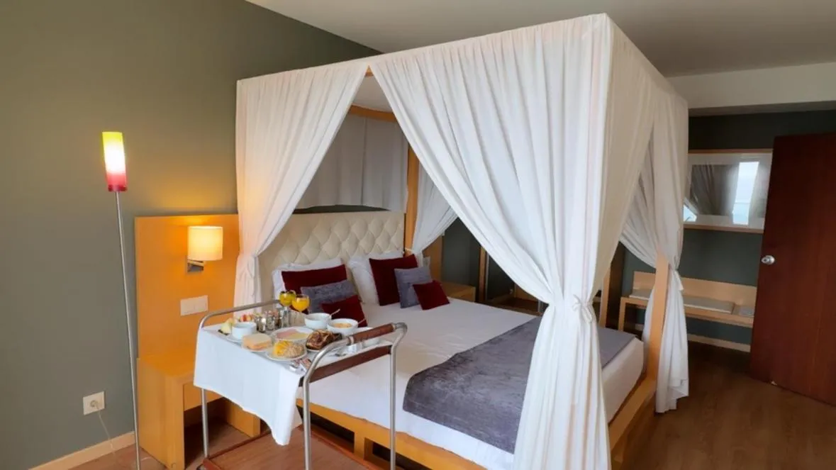 Bedroom, Bed in Hotel Atlantida Sol