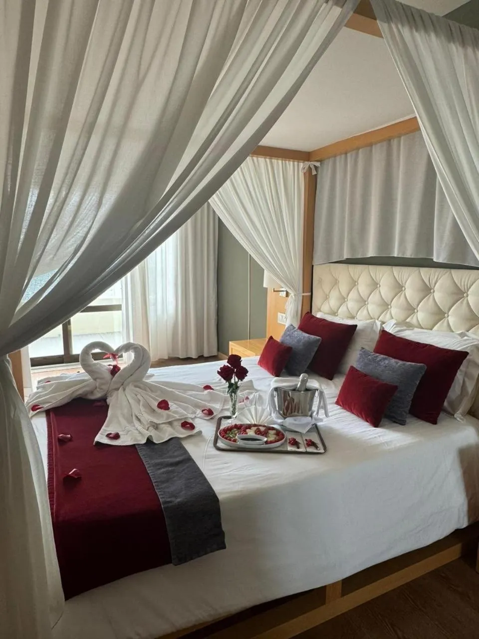 Bedroom, Bed in Hotel Atlantida Sol