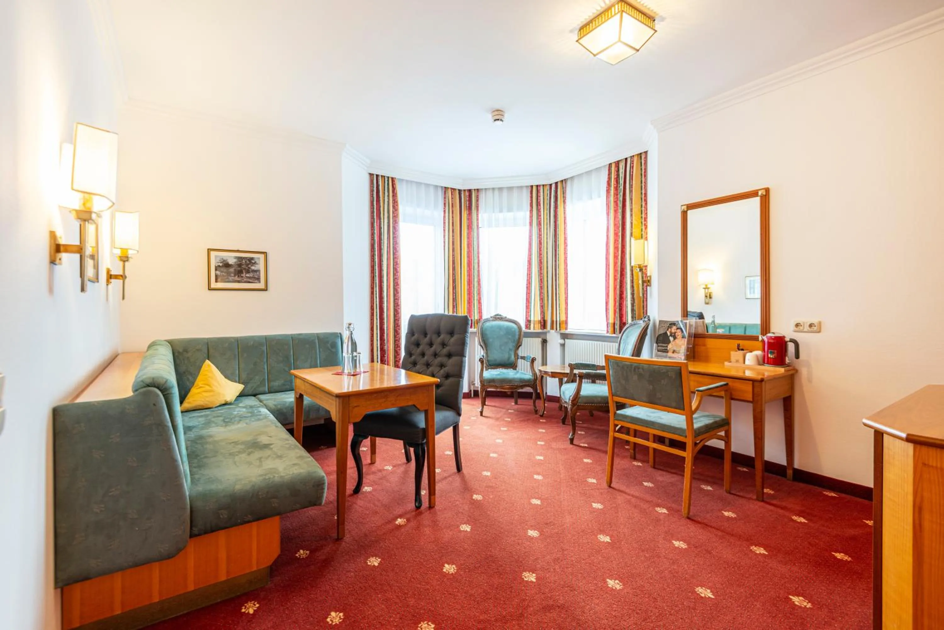 Photo of the whole room in Hotel Germania Gastein - ganzjährig inklusive Alpentherme Gastein & Sommersaison inklusive Gasteiner Bergbahnen