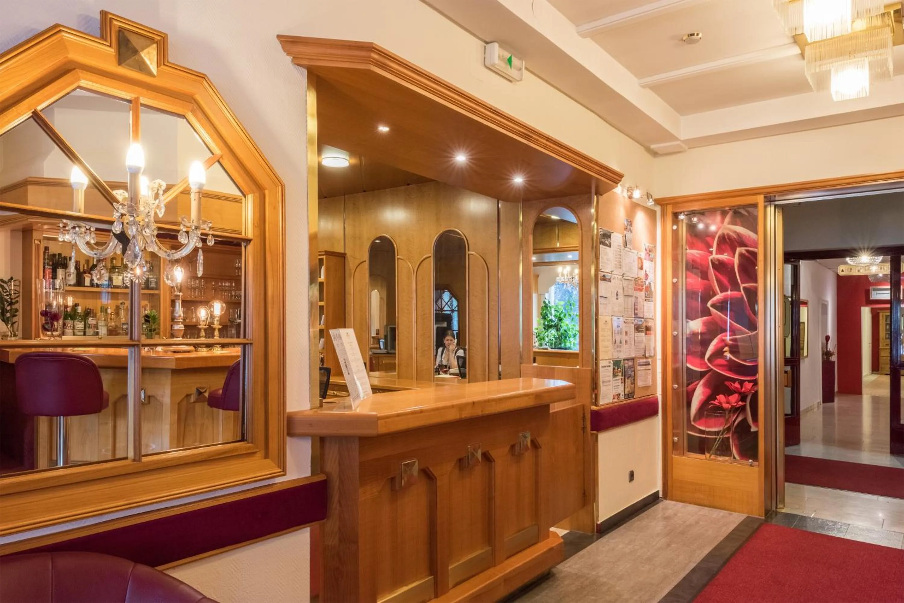 Lobby or reception in Hotel Germania Gastein - ganzjährig inklusive Alpentherme Gastein & Sommersaison inklusive Gasteiner Bergbahnen