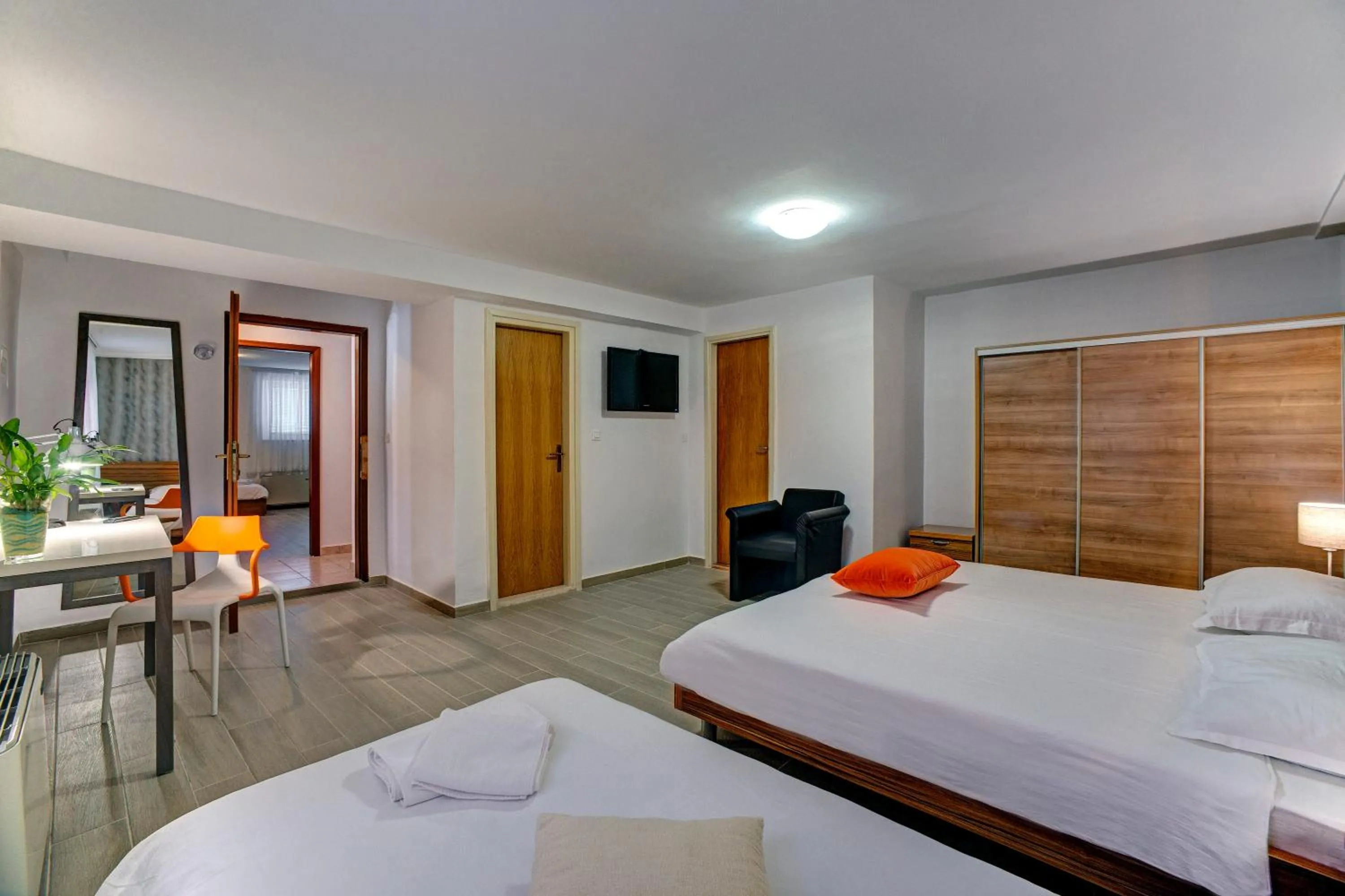 Bed in Hotel Skradinski Buk