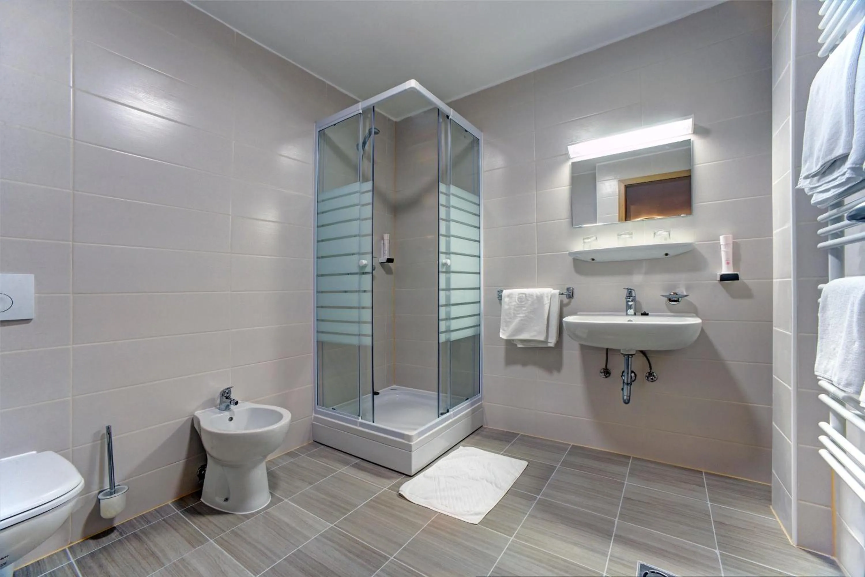 Bathroom in Hotel Skradinski Buk