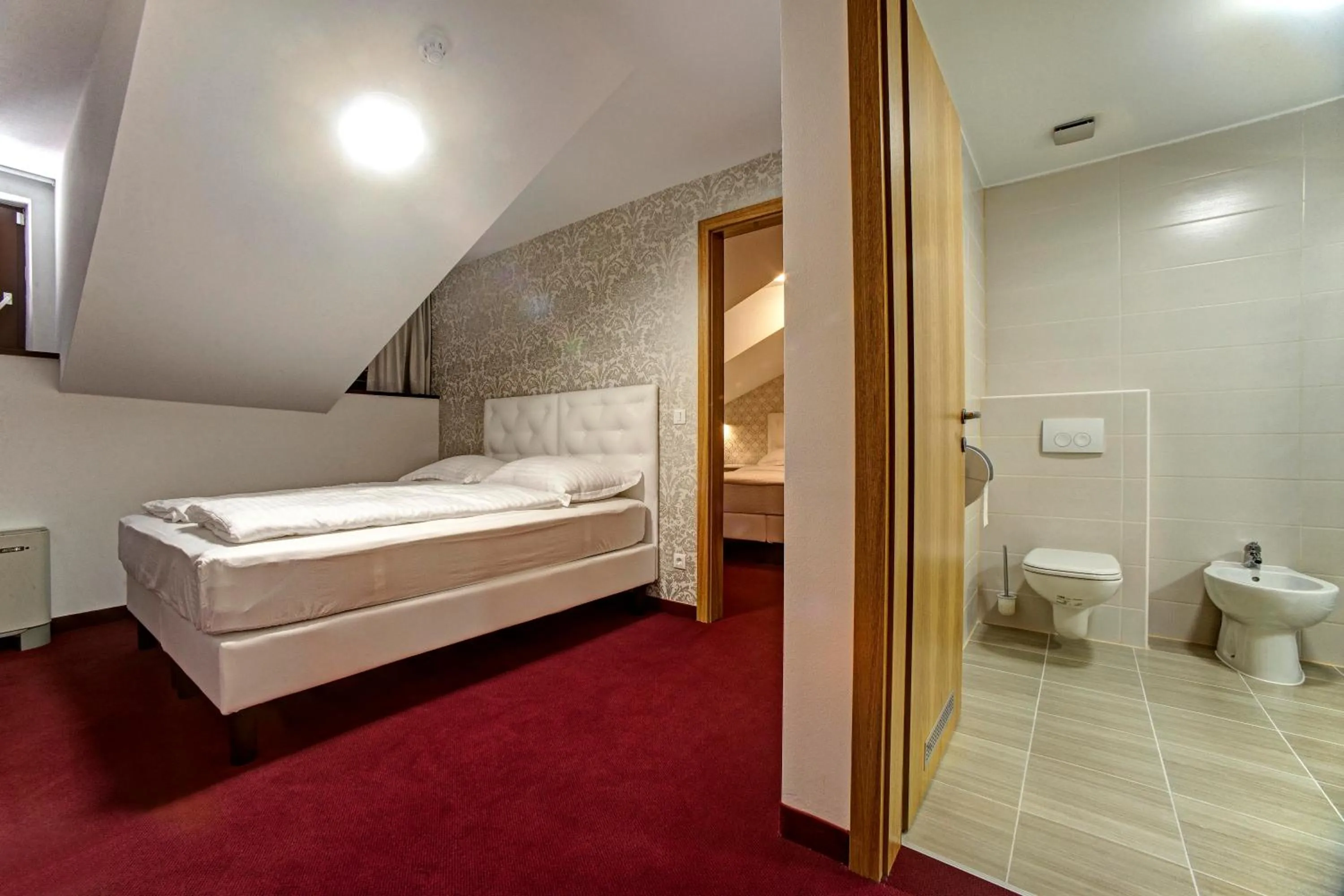Photo of the whole room, Bed in Hotel Skradinski Buk