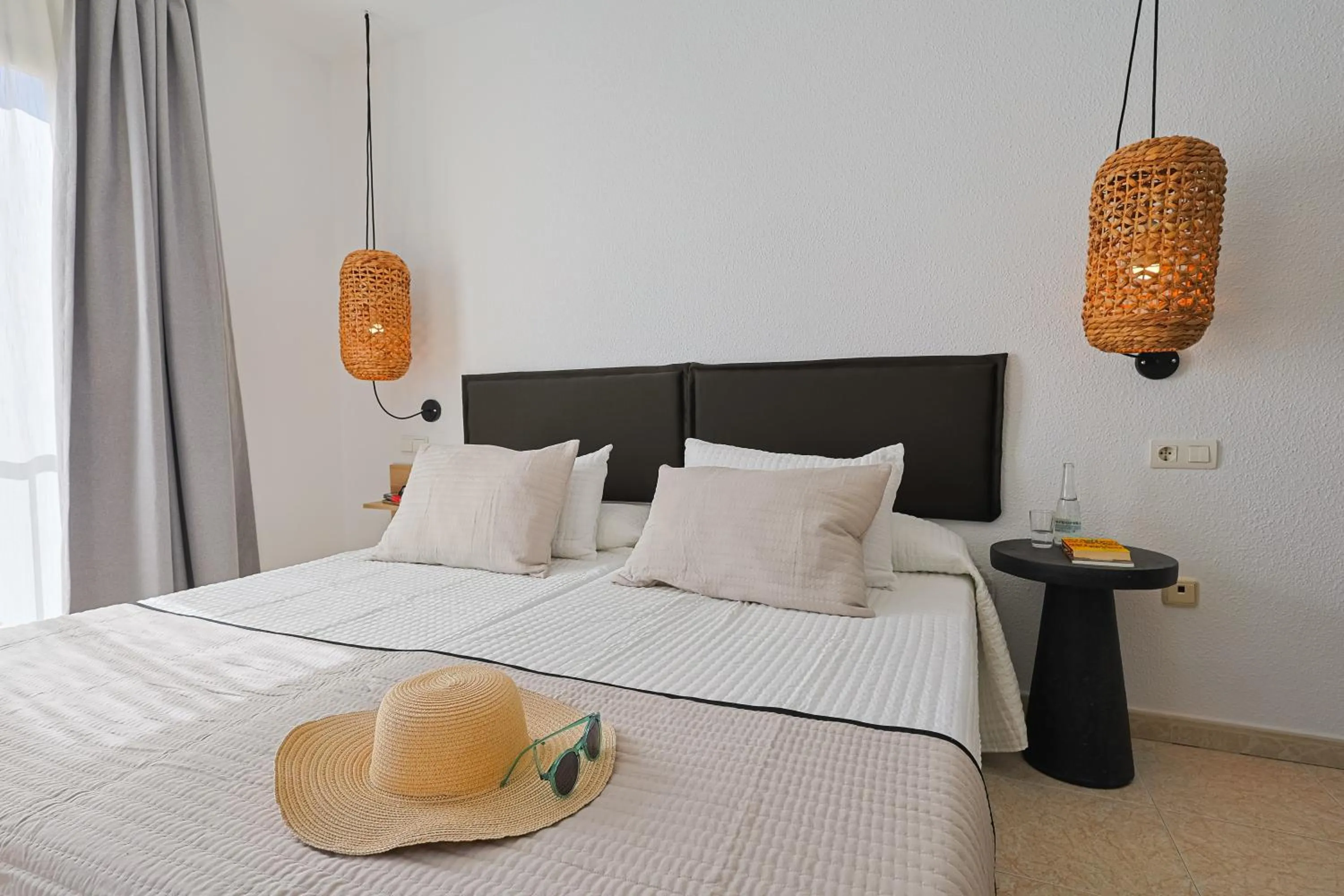 Bed in Hotel Olas de Almuñécar