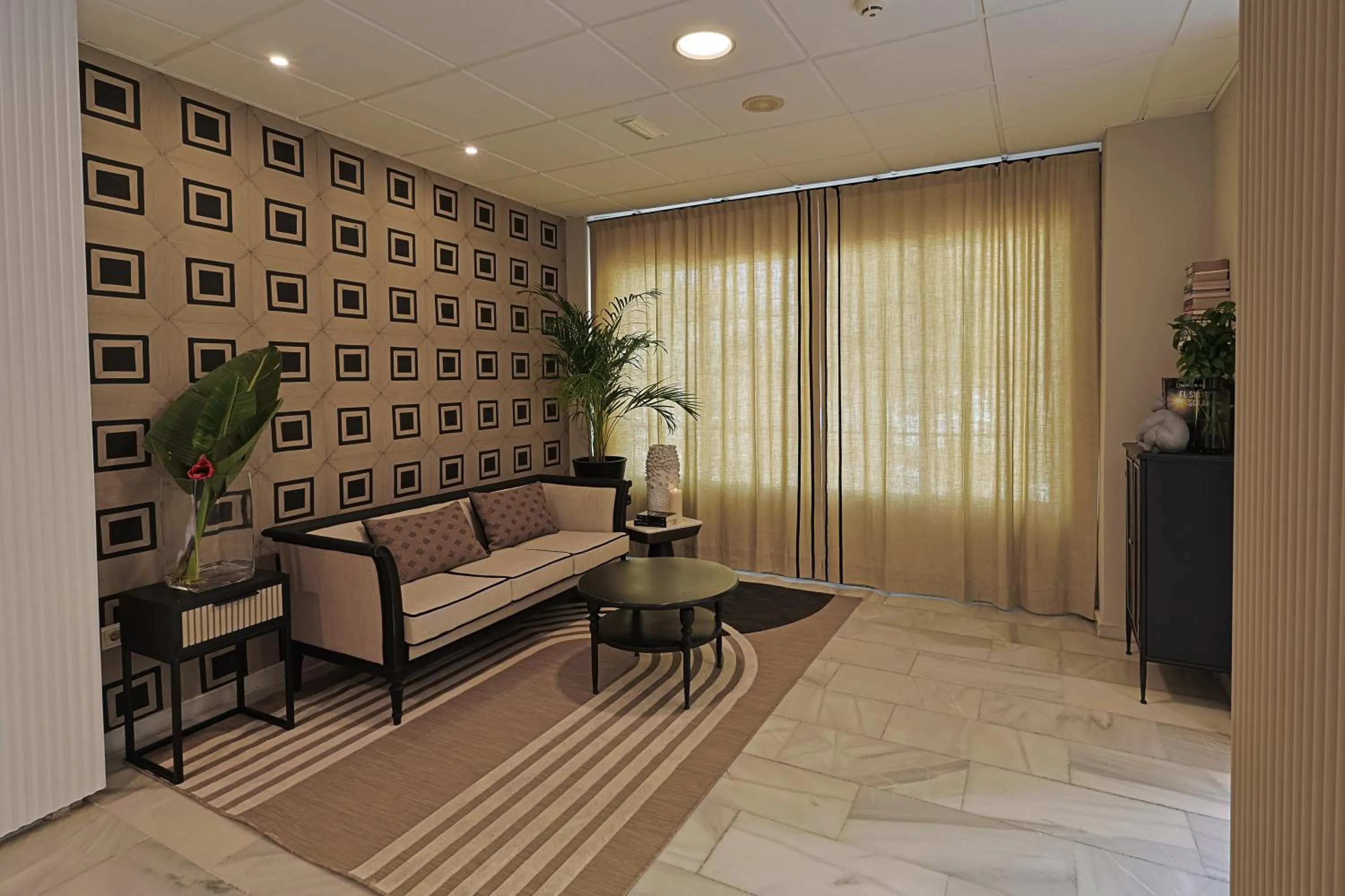 Lobby or reception in Hotel Olas de Almuñécar