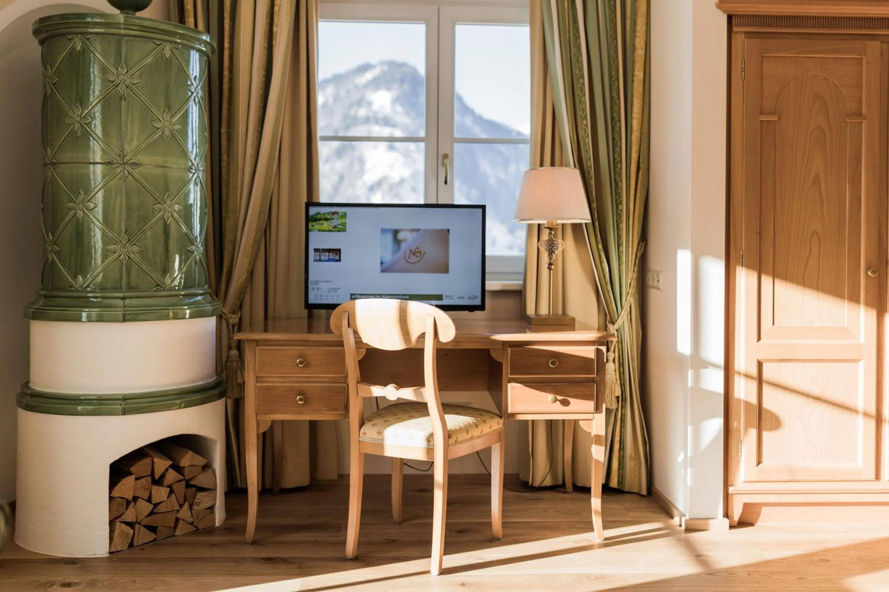 Photo of the whole room in Hotel AlpenSchlössl