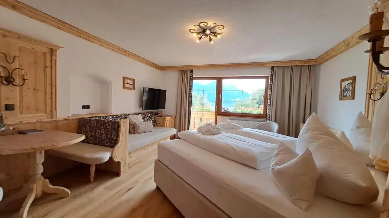 Double Room with Balcony in Hotel Spielmann Double Room with Balcony in Hotel Spielmann