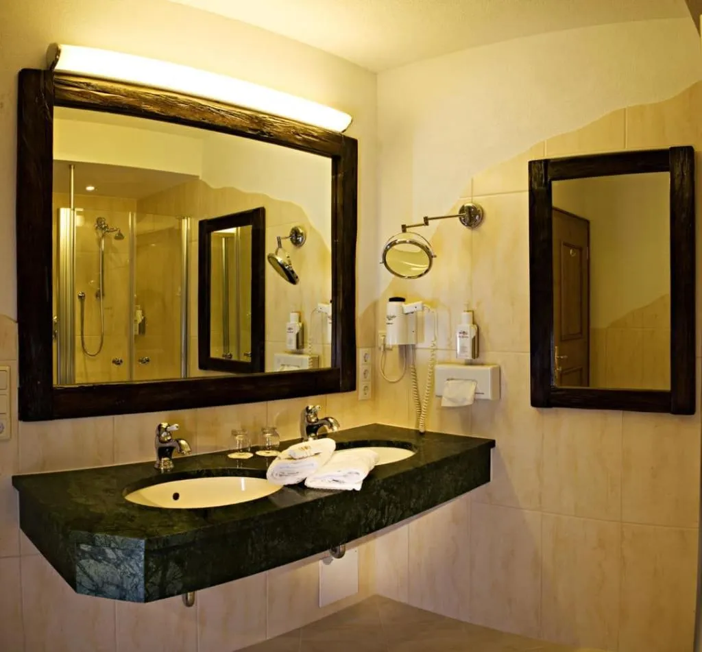 Bathroom in Hotel Spielmann