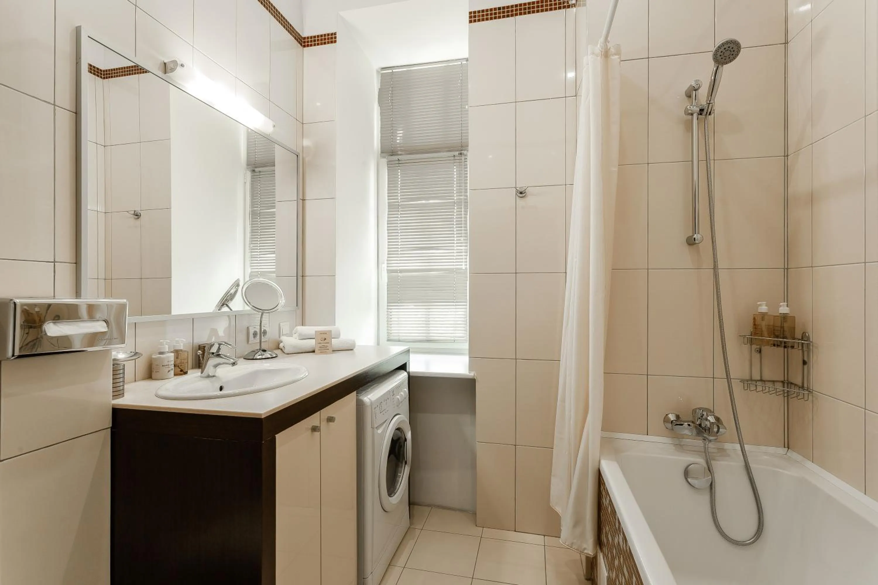 Bathroom in Senator Victory Square