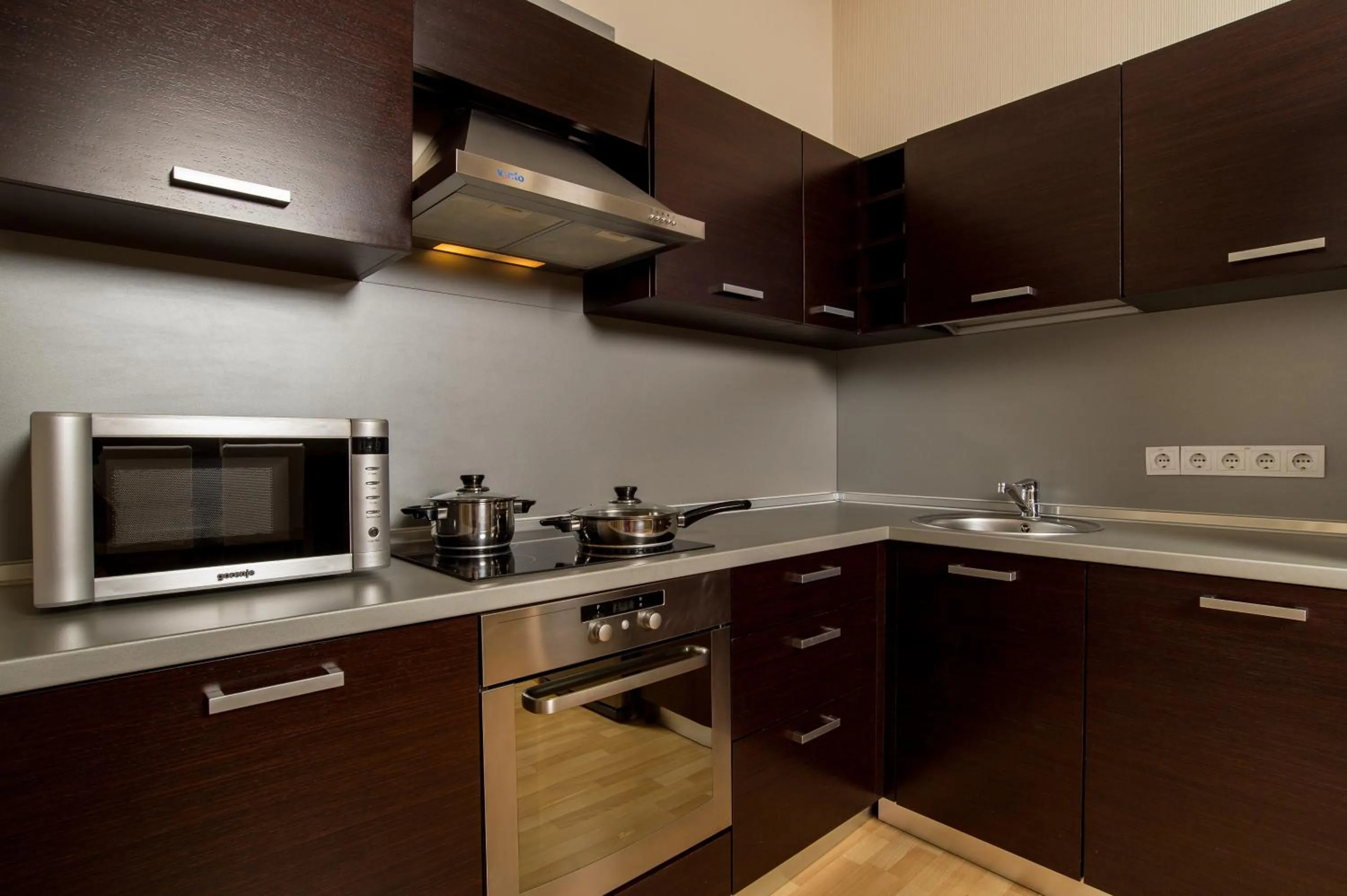 Kitchen or kitchenette in Senator Victory Square