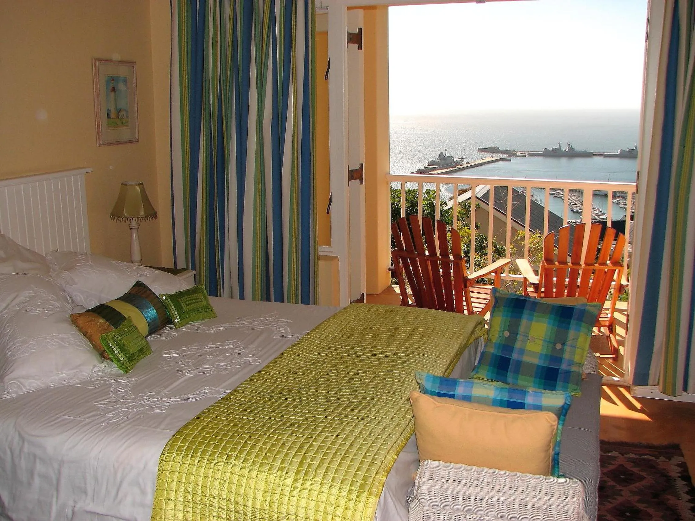 Bedroom, Bed in Albatross Guest House