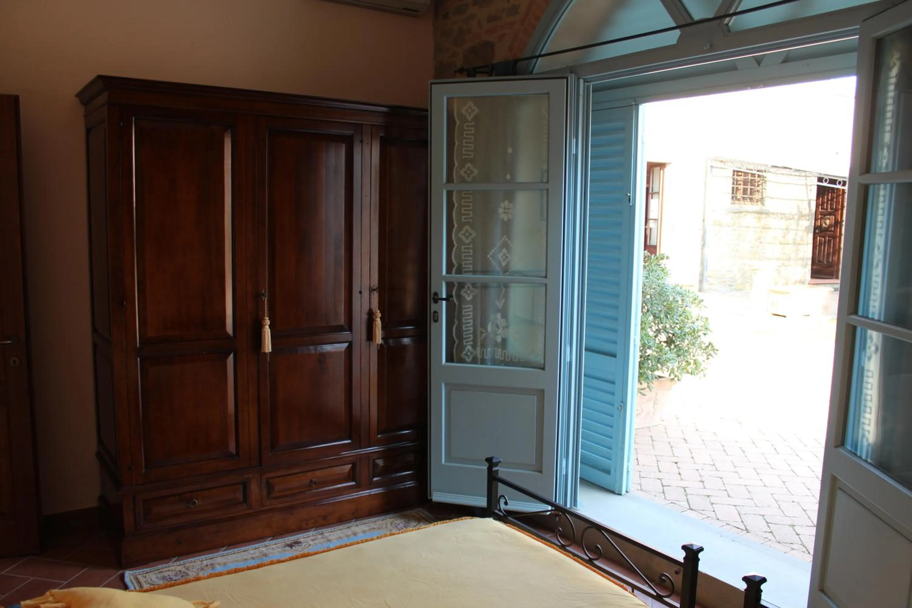 Decorative detail in Fattoria Le Giare Agriturismo