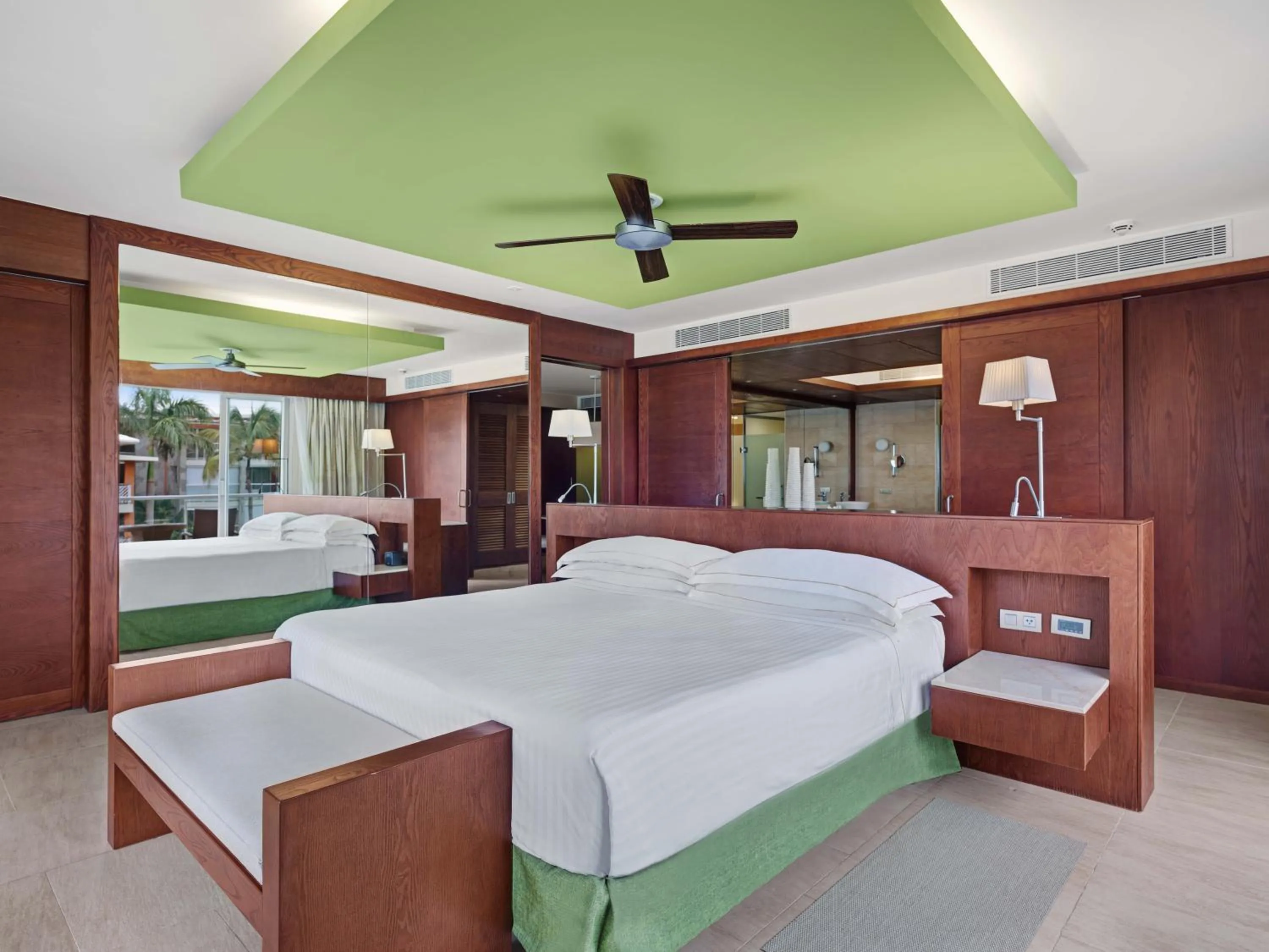 Photo of the whole room, Bed in Barceló Bávaro Palace All Inclusive