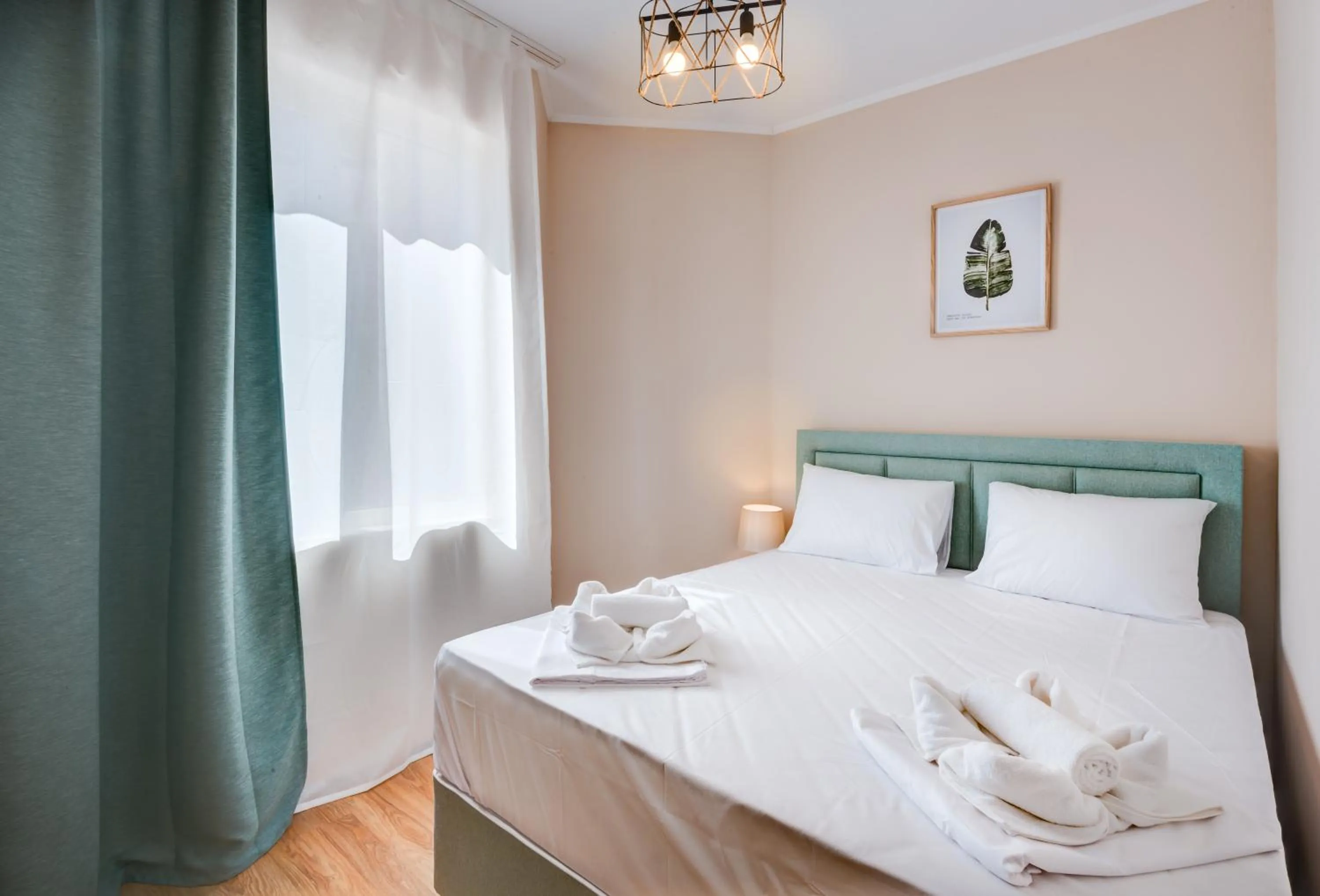 Other, Bed in Dawn Park Complex