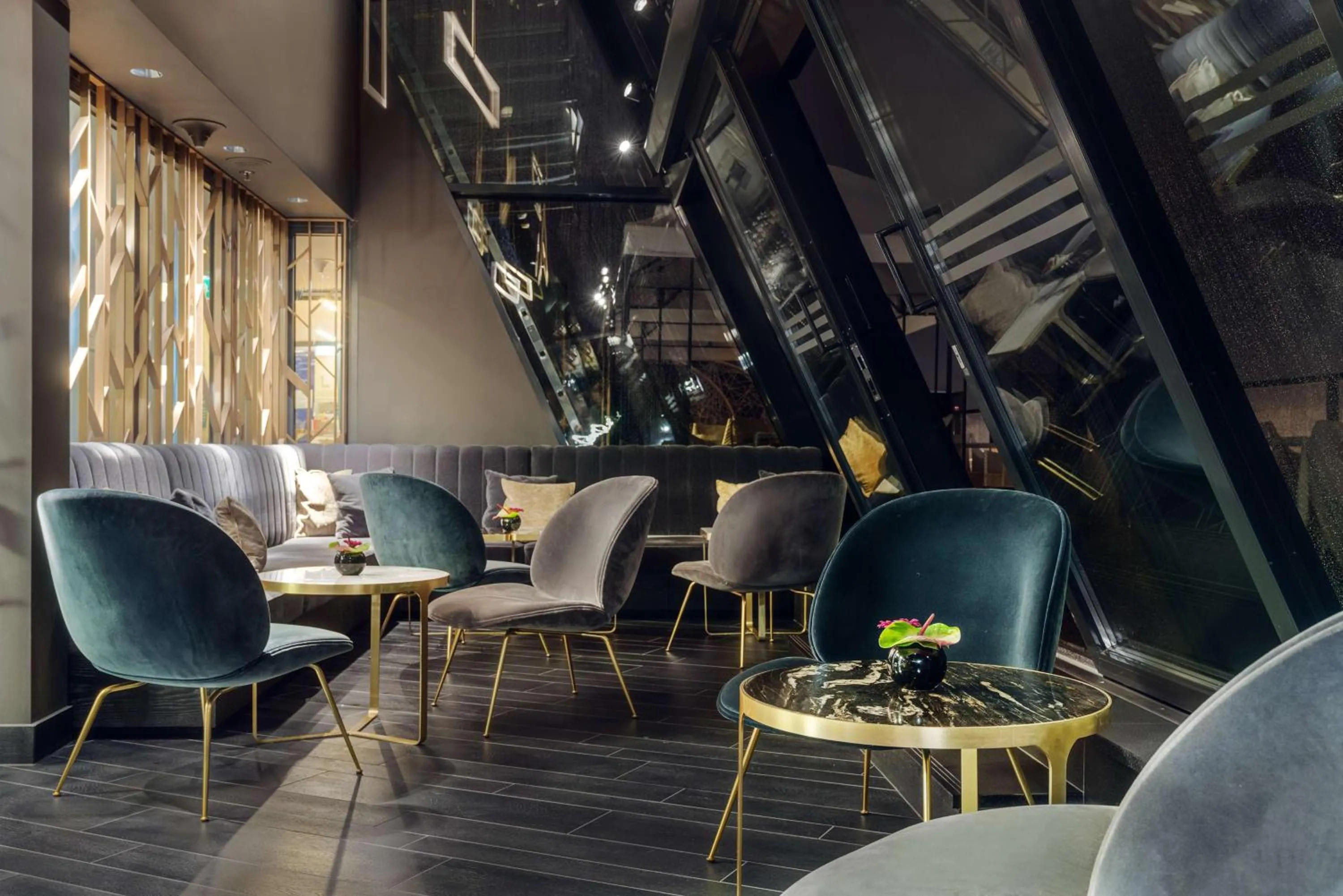 Restaurant/places to eat in Hilton Gdansk