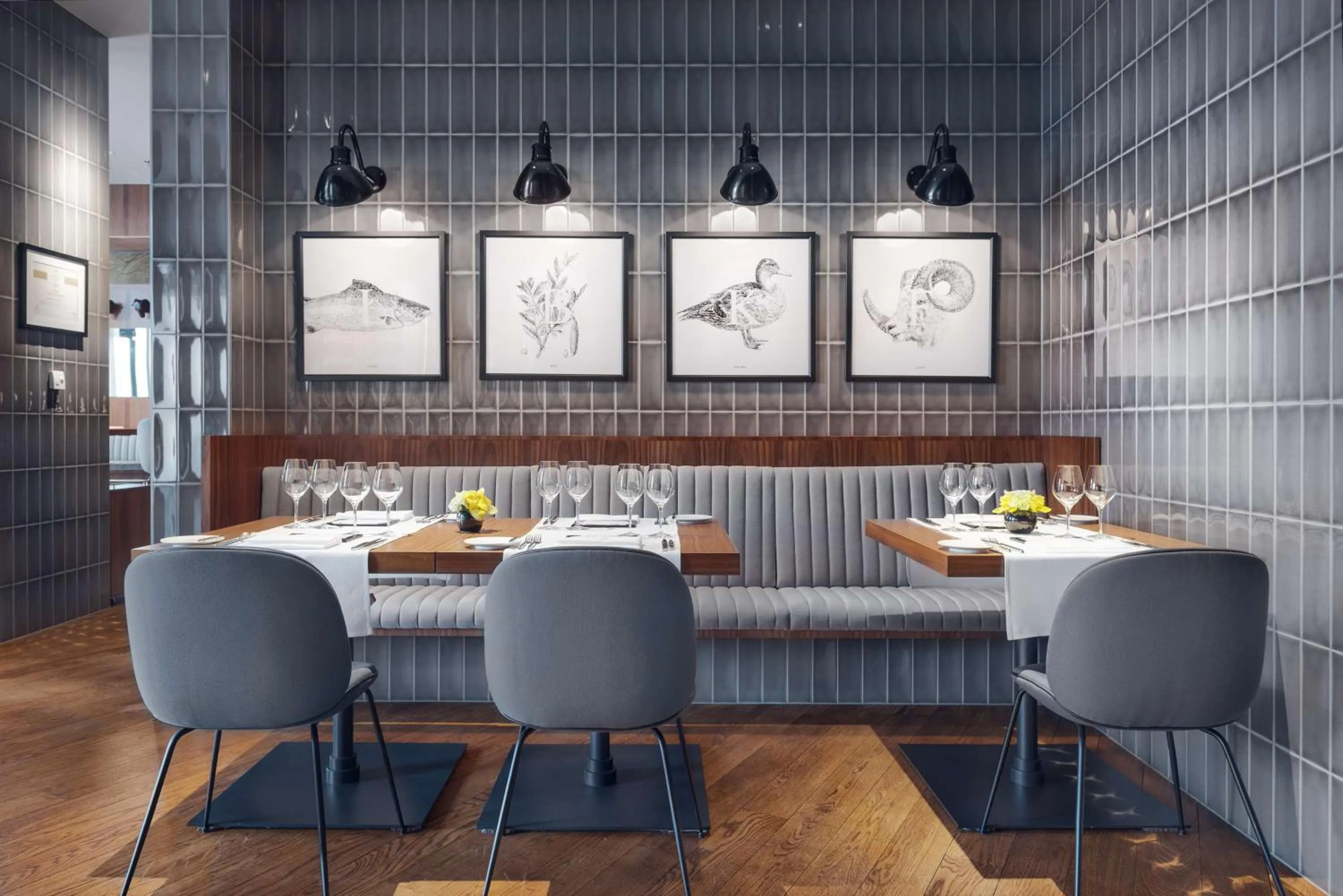 Restaurant/places to eat in Hilton Gdansk