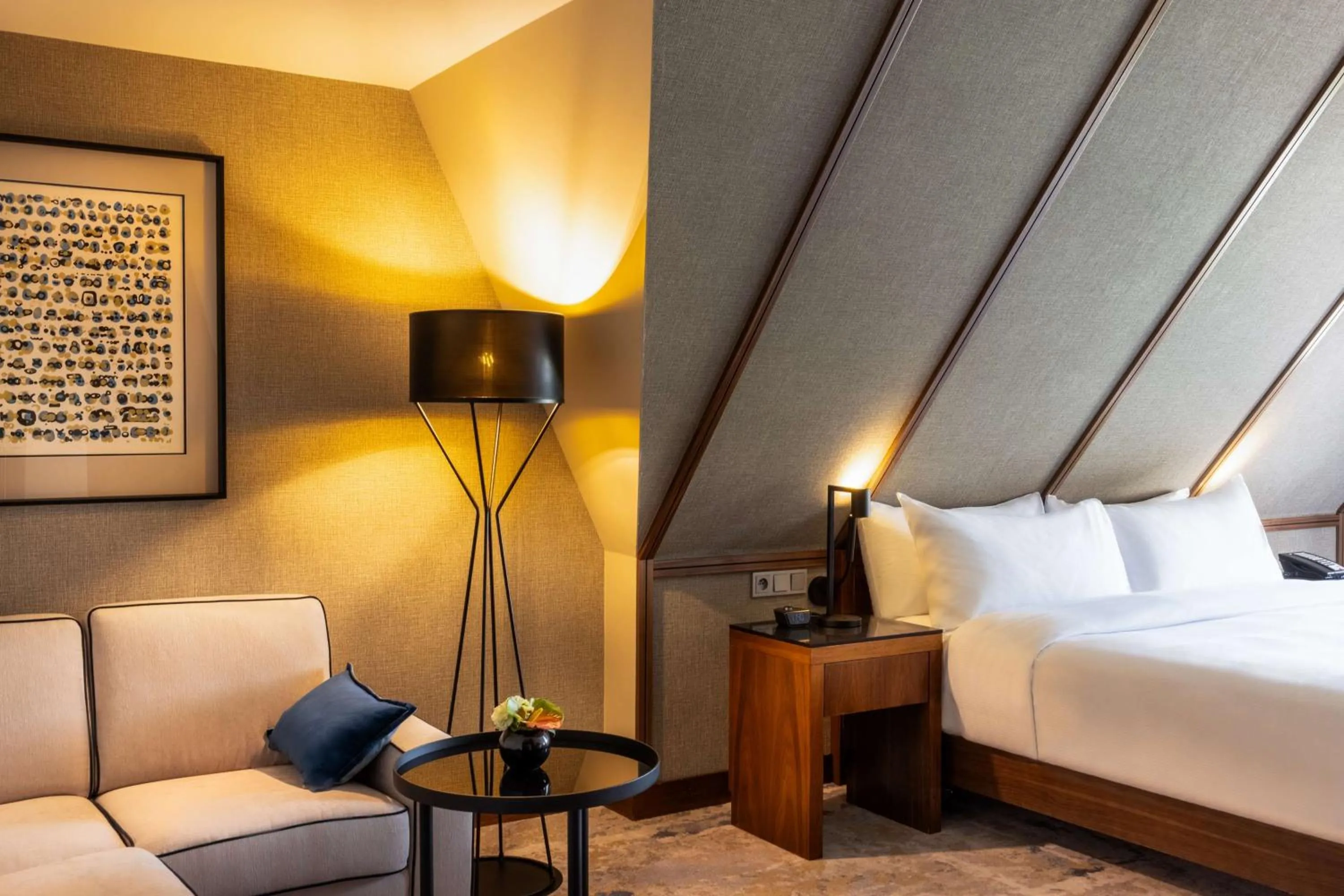 Photo of the whole room, Bed in Hilton Gdansk