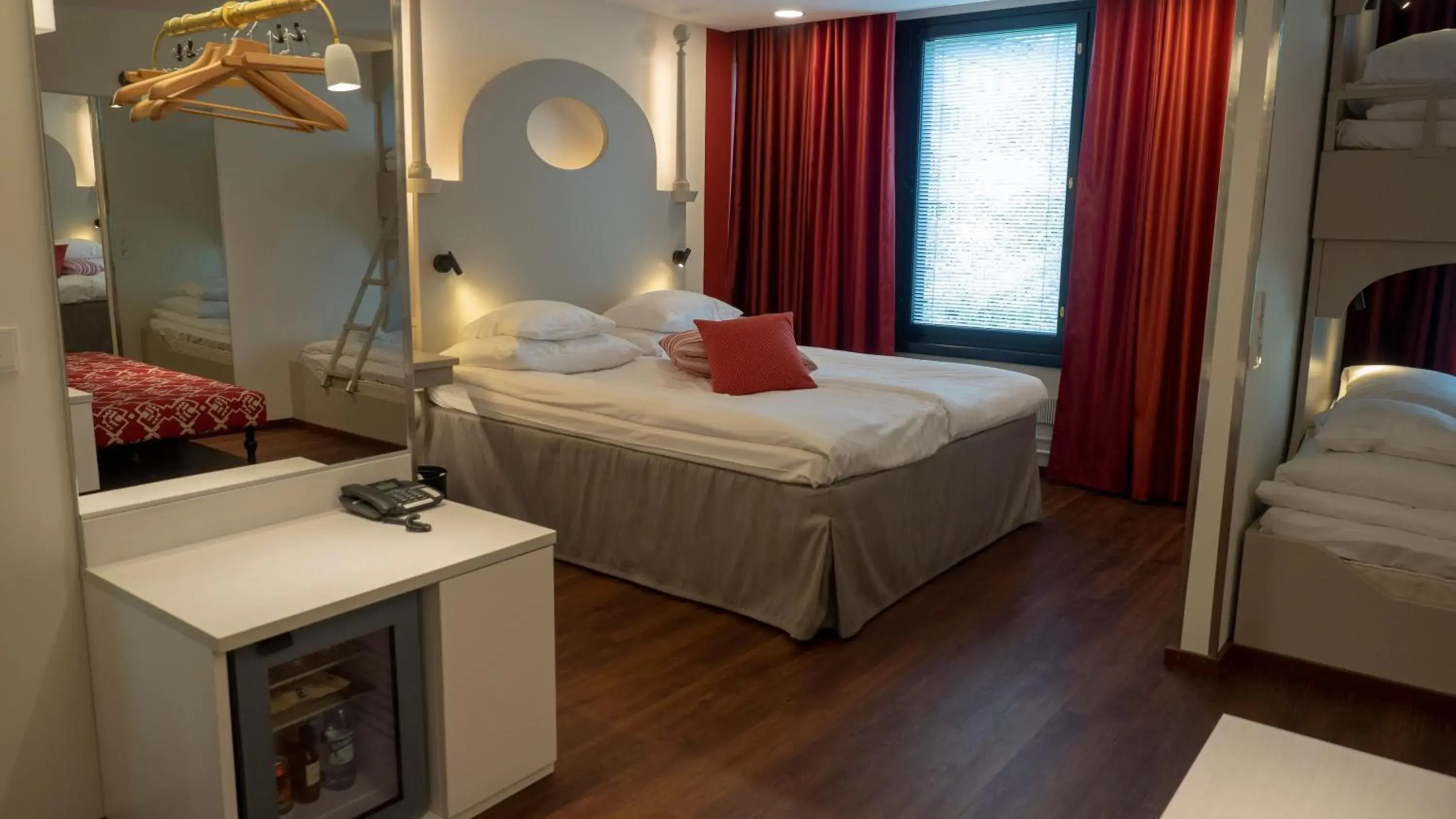 Family Room in Original Sokos Hotel Seurahuone Kotka Family Room in Original Sokos Hotel Seurahuone Kotka