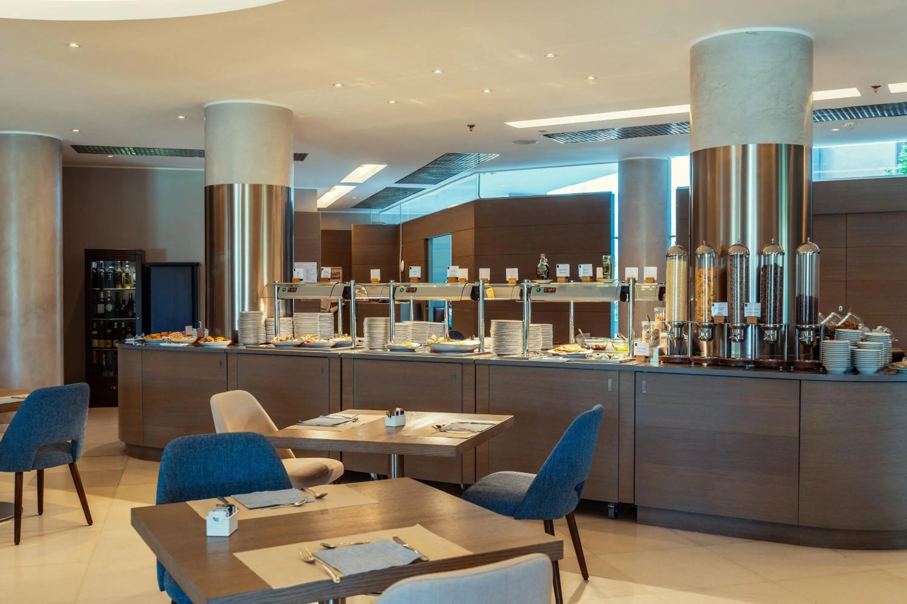 Restaurant/places to eat in Delta Hotels by Marriott Olbia Sardinia