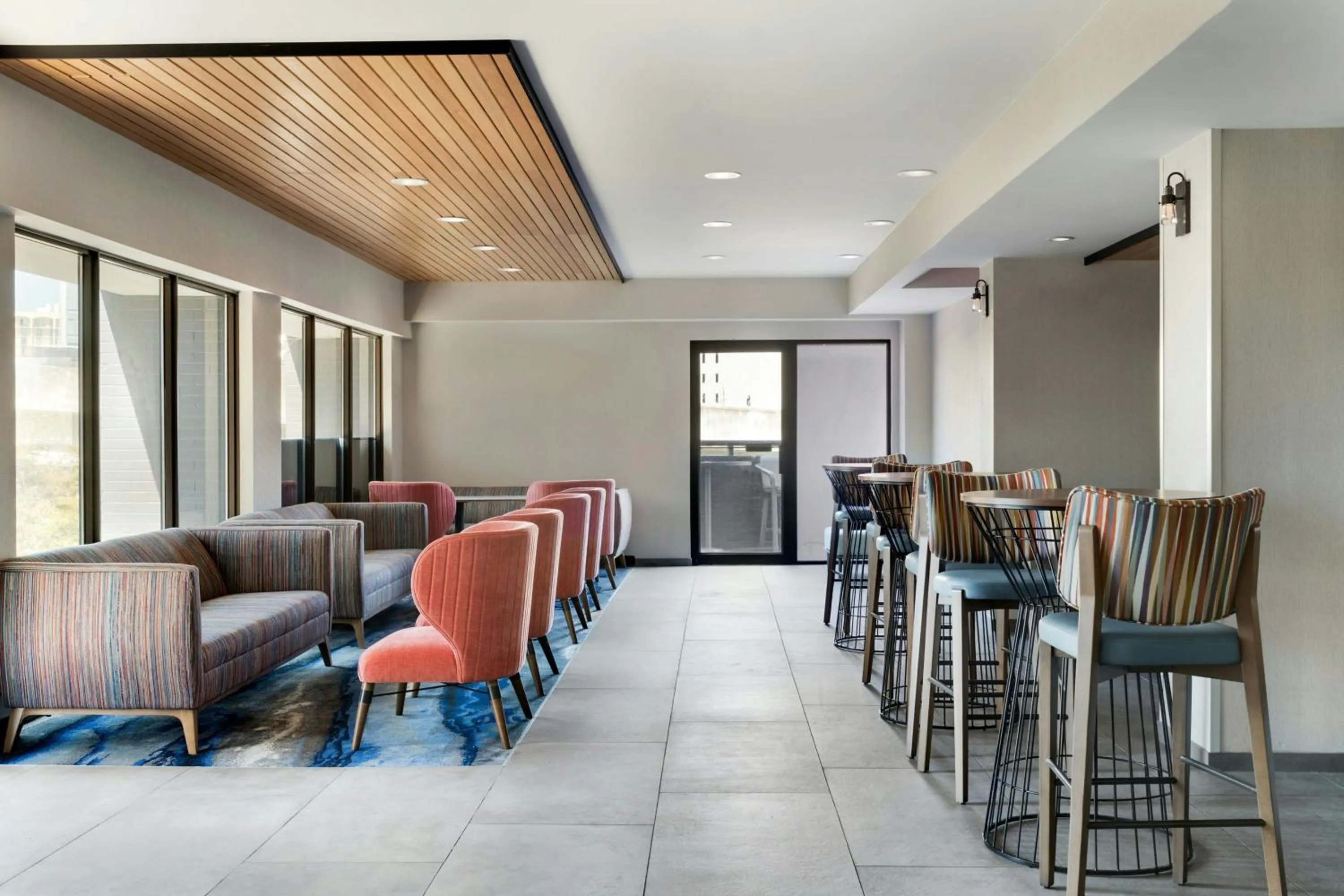 Lobby or reception in Fairfield by Marriott Inn & Suites Charleston Downtown