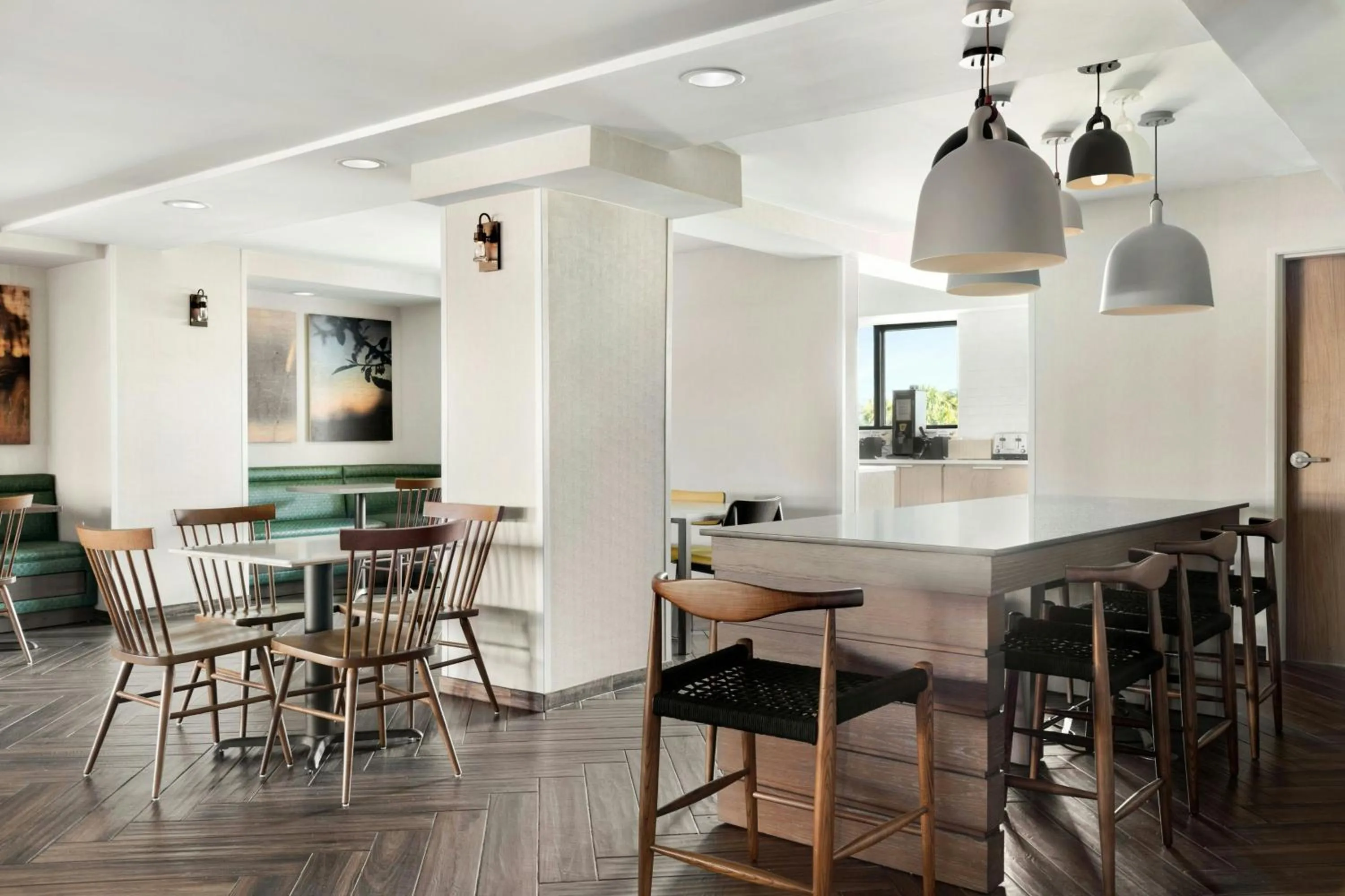 Breakfast in Fairfield by Marriott Inn & Suites Charleston Downtown