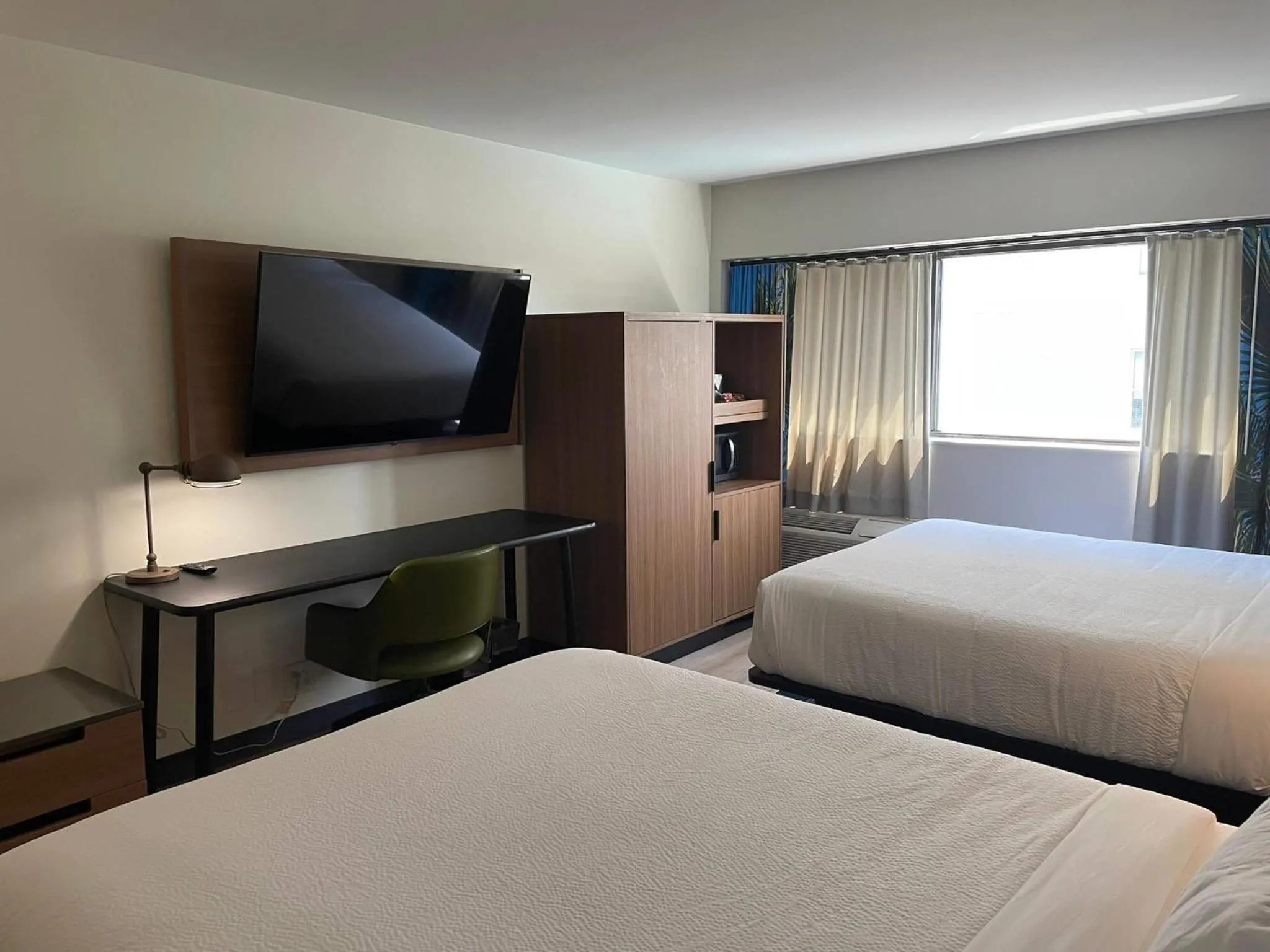 Bedroom, Bed in Fairfield by Marriott Inn & Suites Charleston Downtown