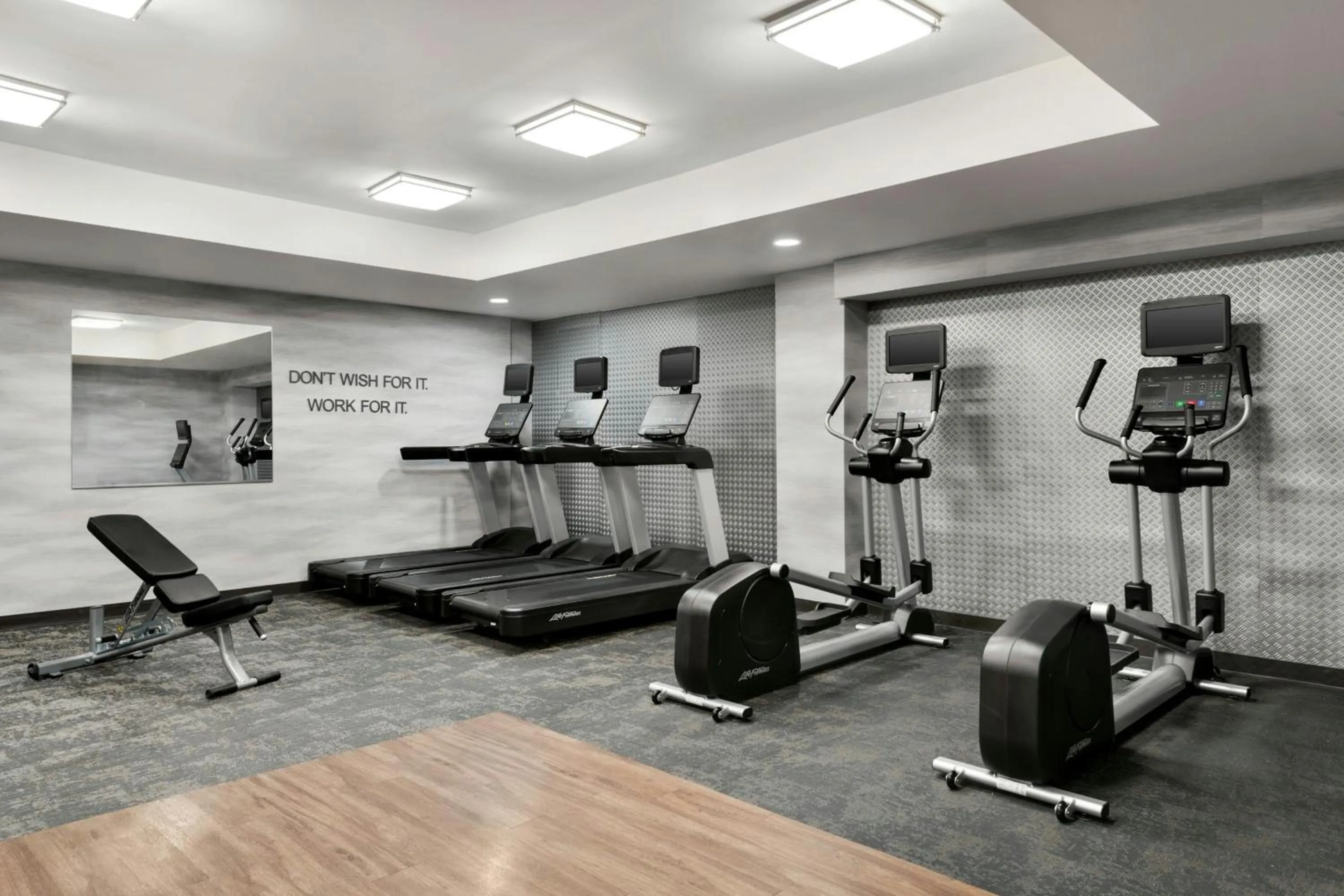 Fitness centre/facilities in Fairfield by Marriott Inn & Suites Charleston Downtown