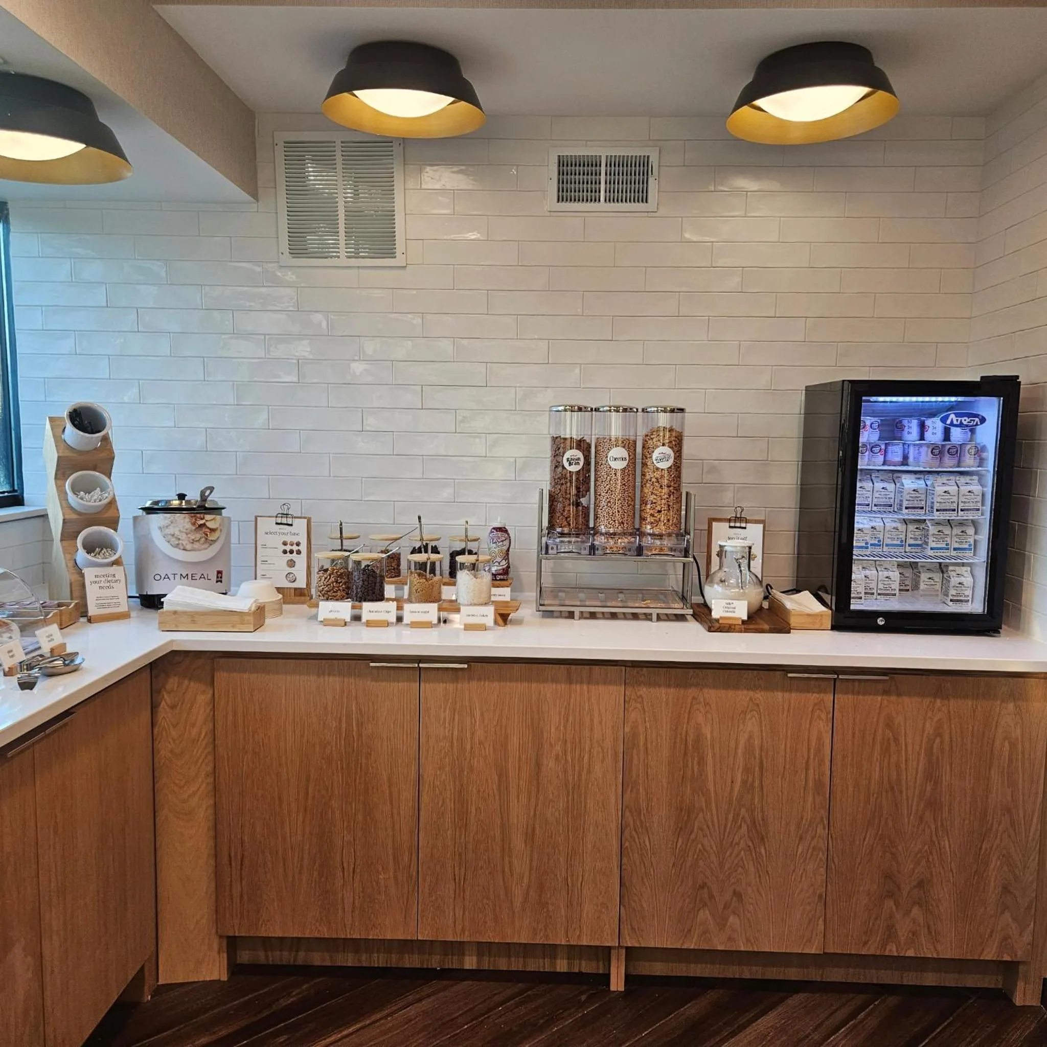 Breakfast in Fairfield by Marriott Inn & Suites Charleston Downtown