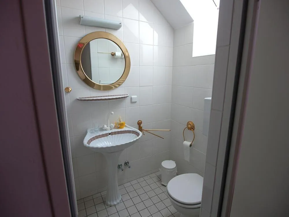 Toilet in Rittergut Haus Laer