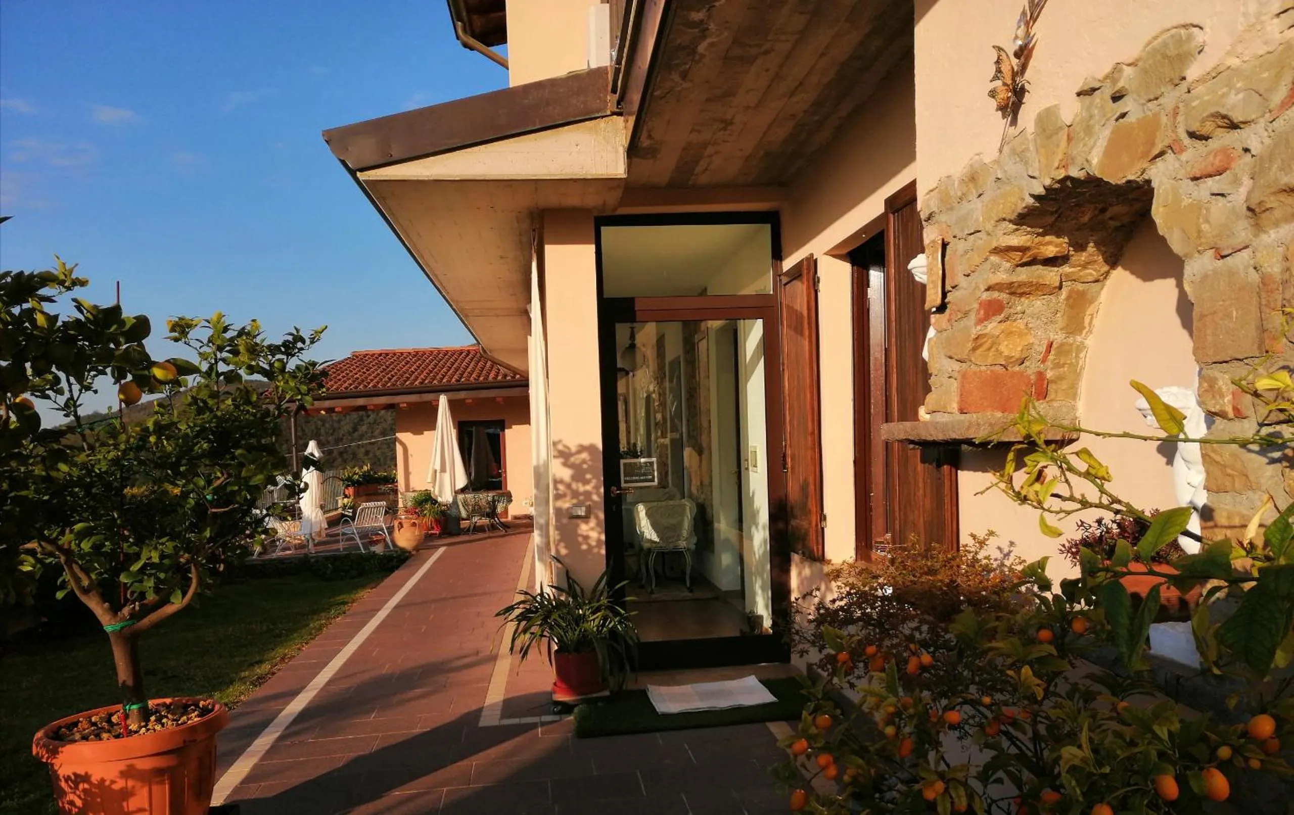 Property building in Ca' Pietra di Nonno Pietro