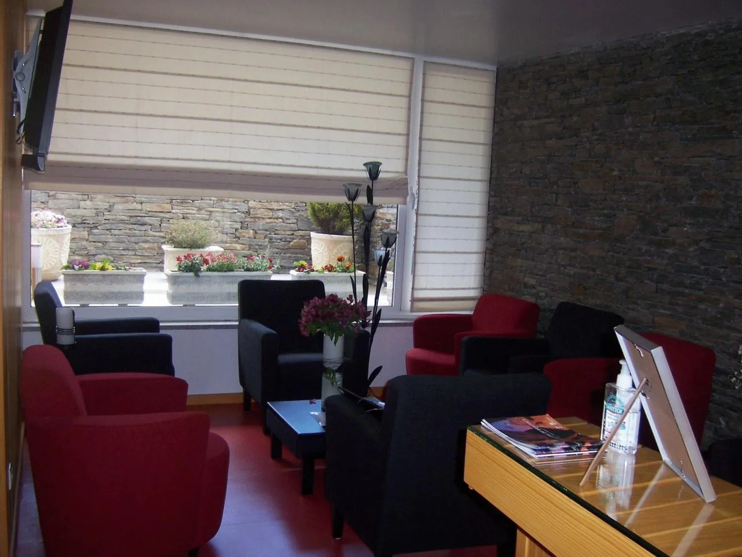 Lounge or bar in Hotel Santa Apolonia