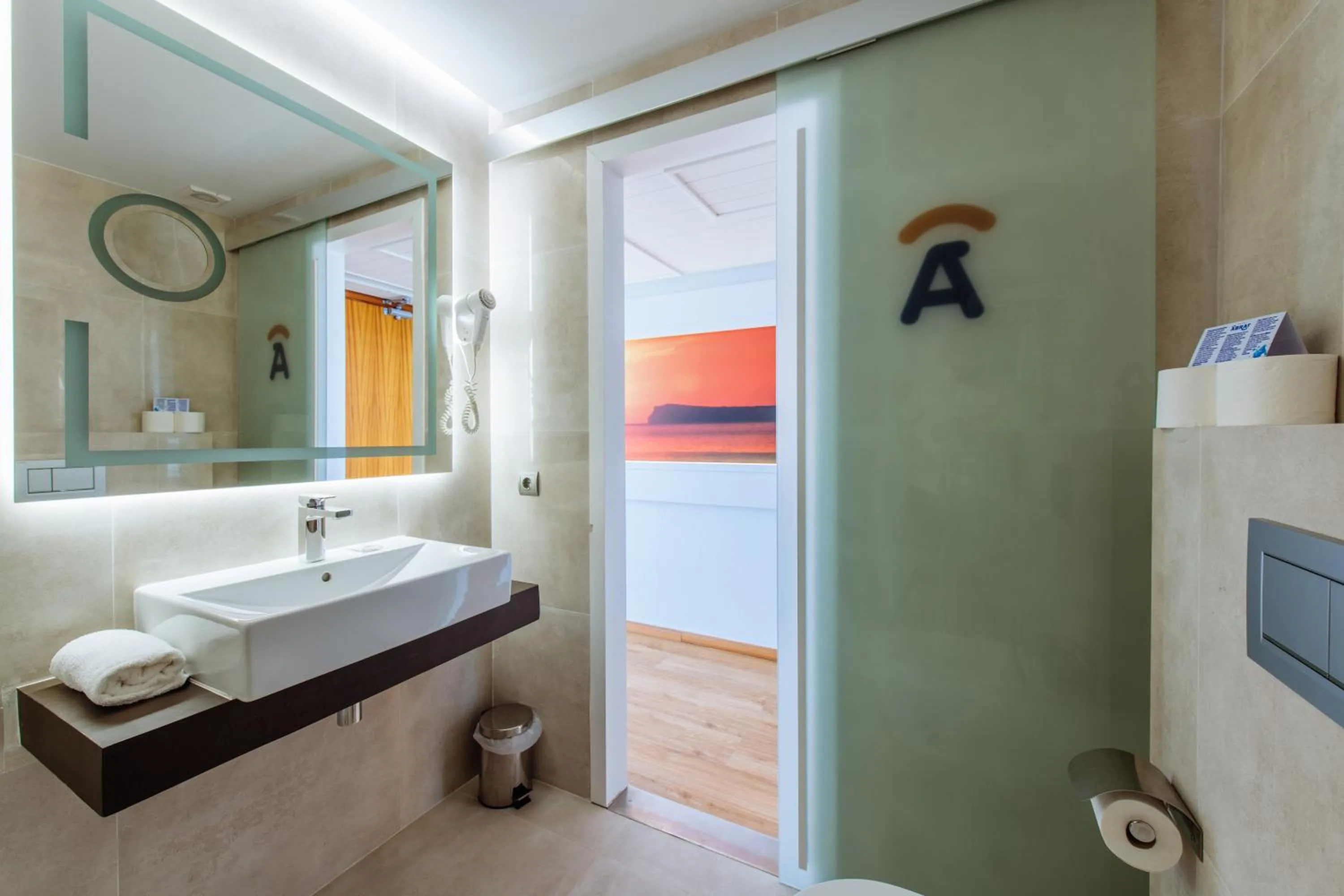Bathroom in Hotel Abrat