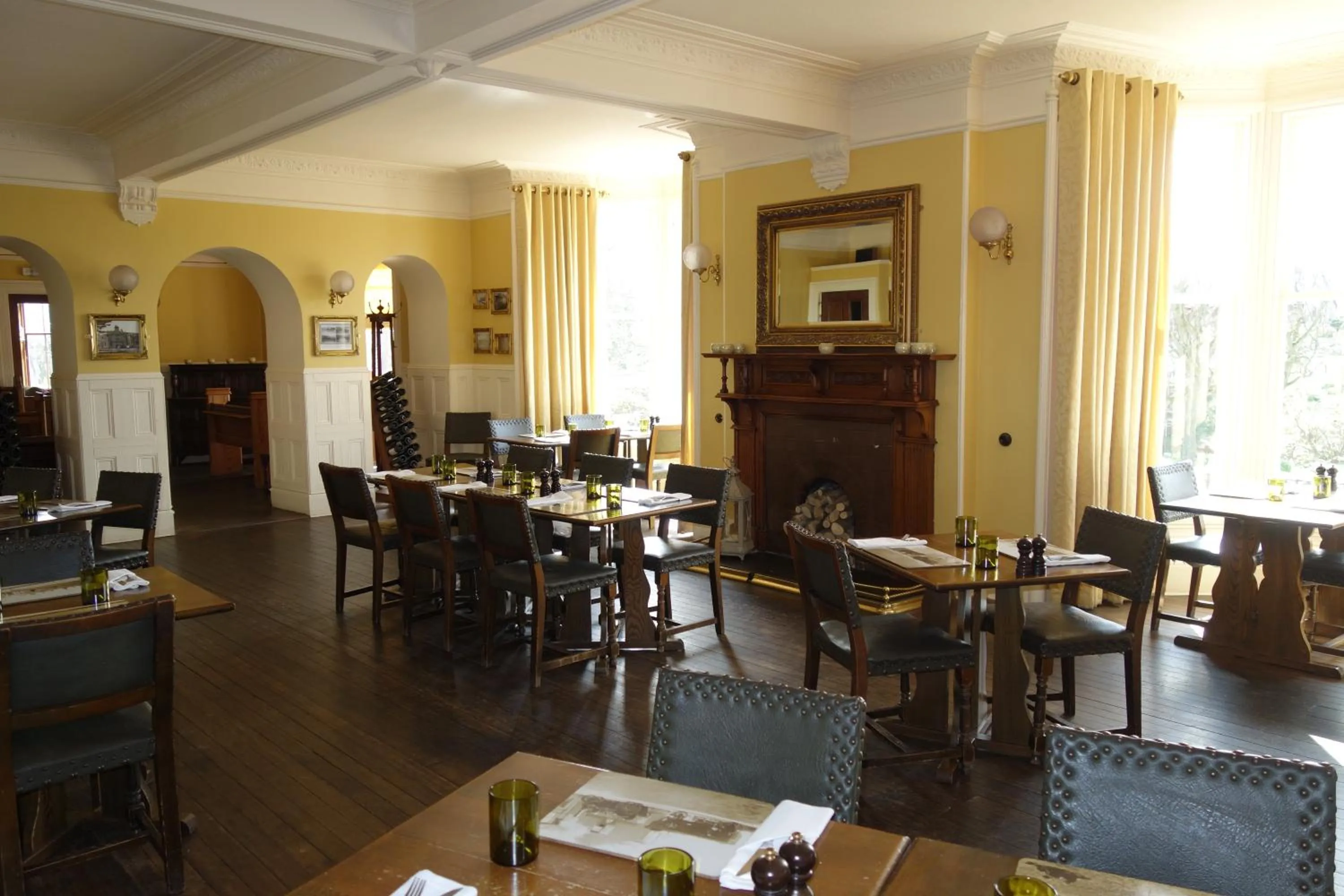 Restaurant/places to eat in Kilmarnock Arms Hotel