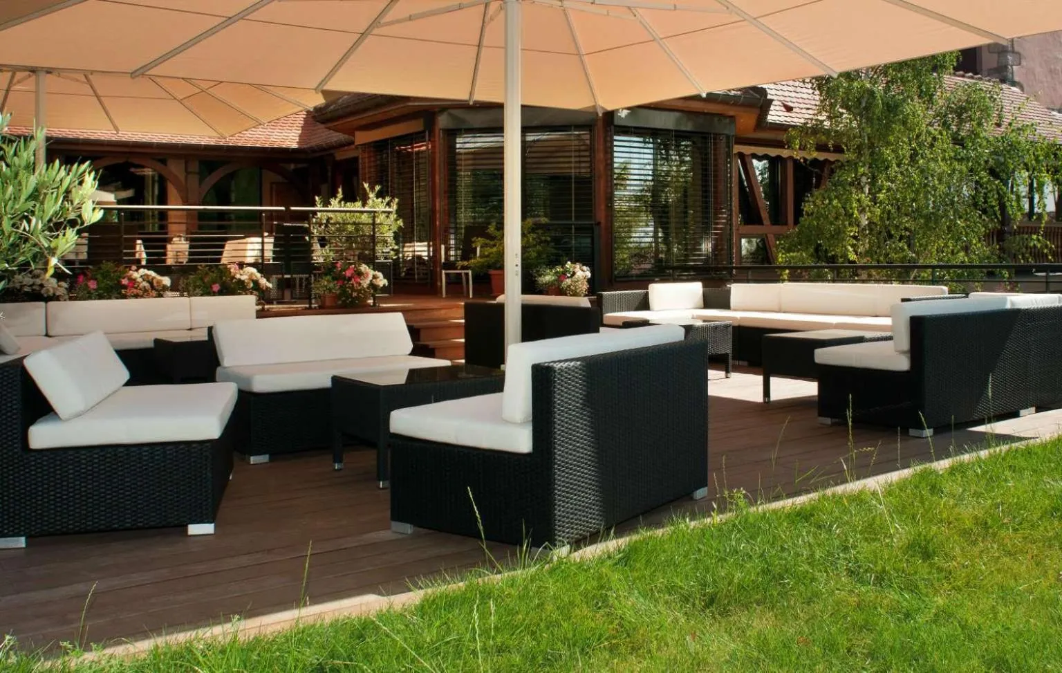 Property building in Logis Hotel Le Parc & Spa