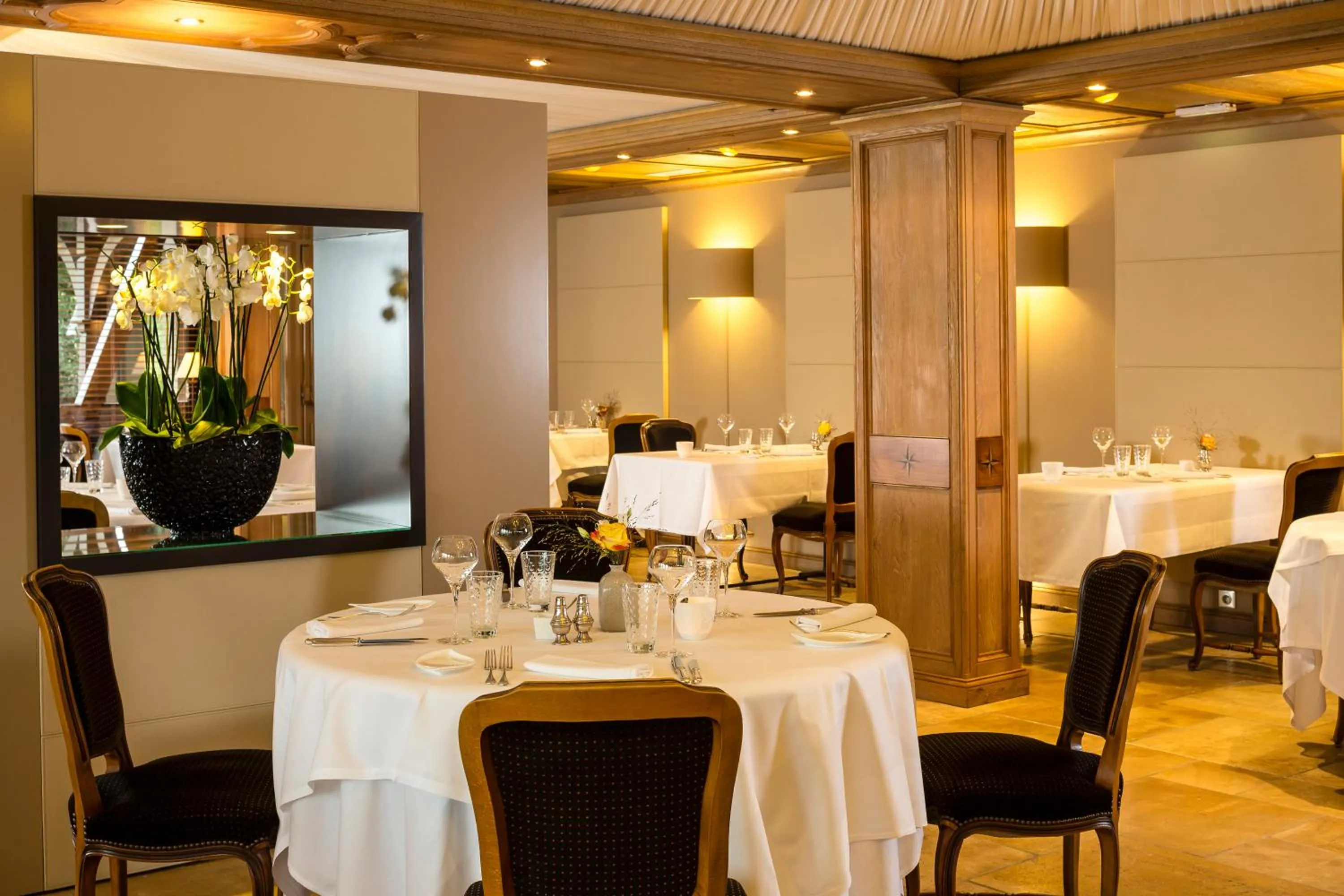 Restaurant/places to eat in Logis Hotel Le Parc & Spa