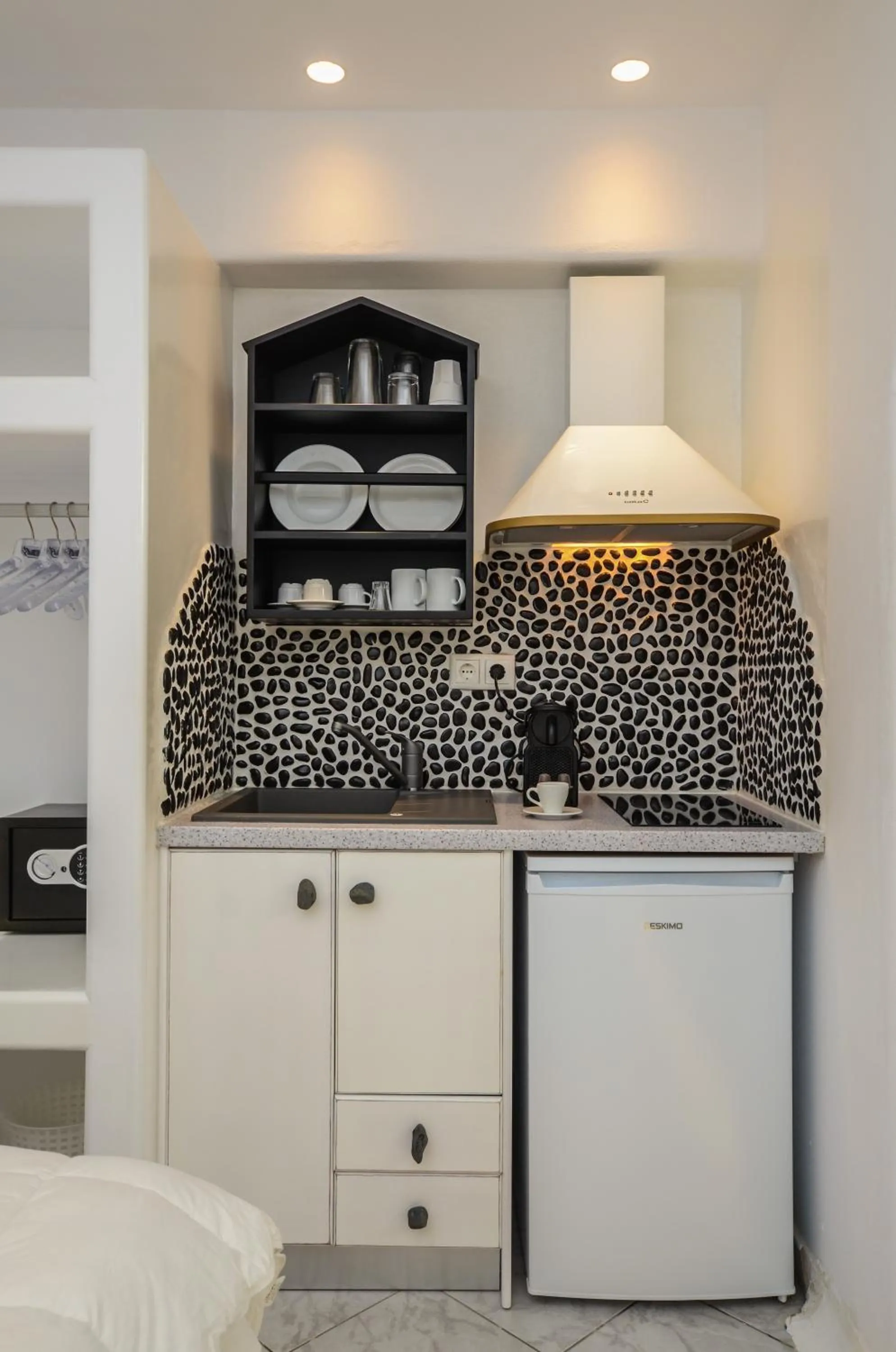 Naxos Evilion Luxury Apartments & Suites