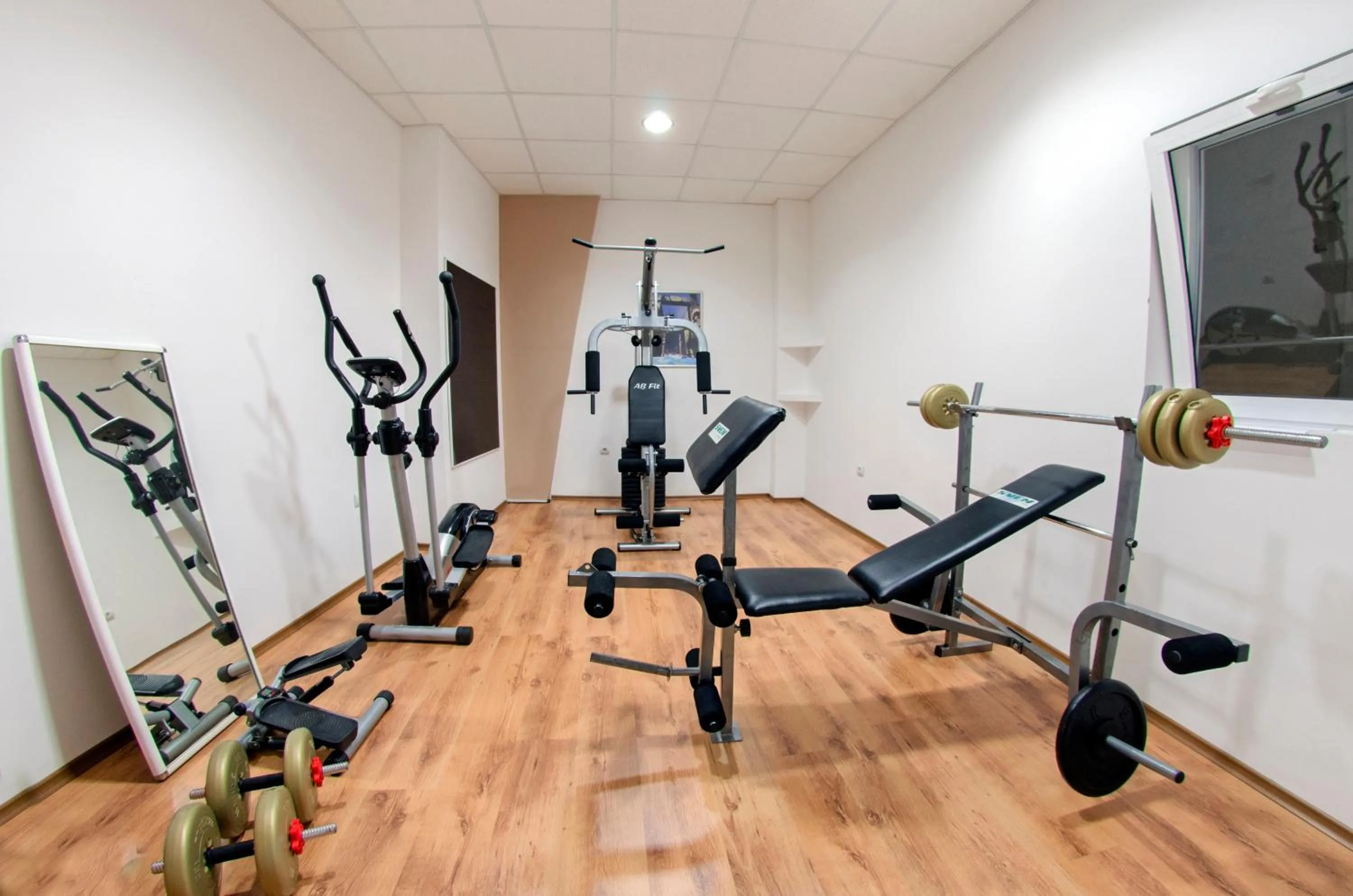 Fitness centre/facilities in Luxor Hotel