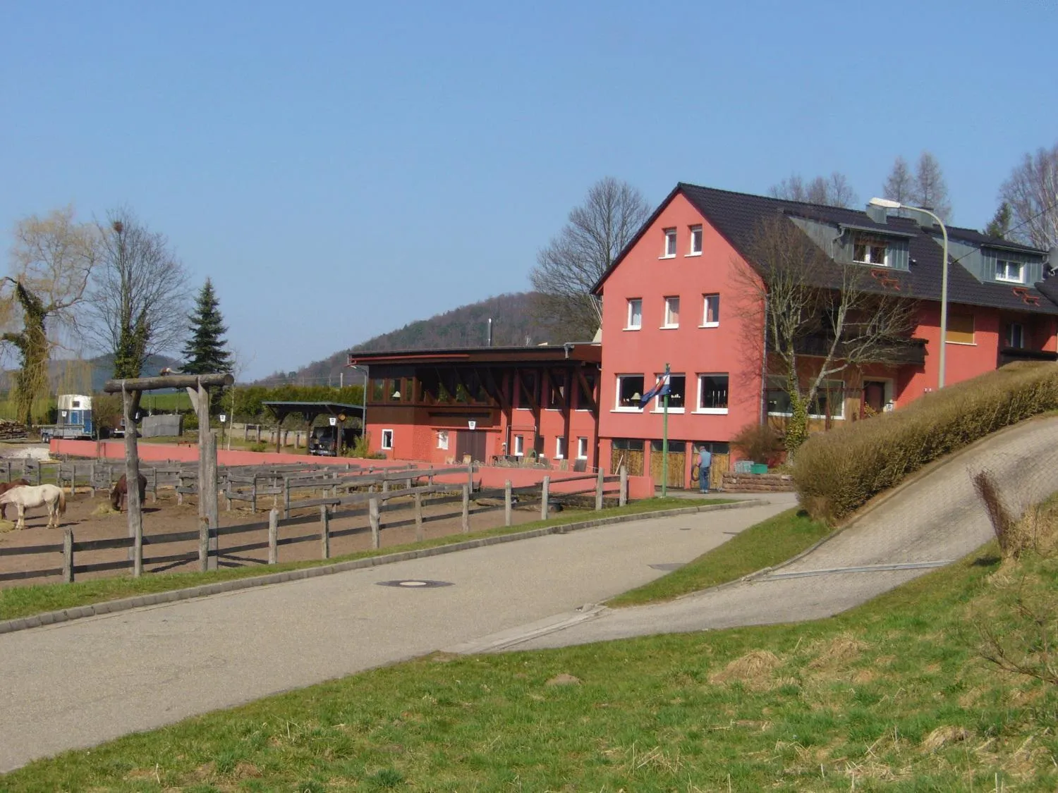 Property building in Longhorn Ranch Countryhotel - Garni