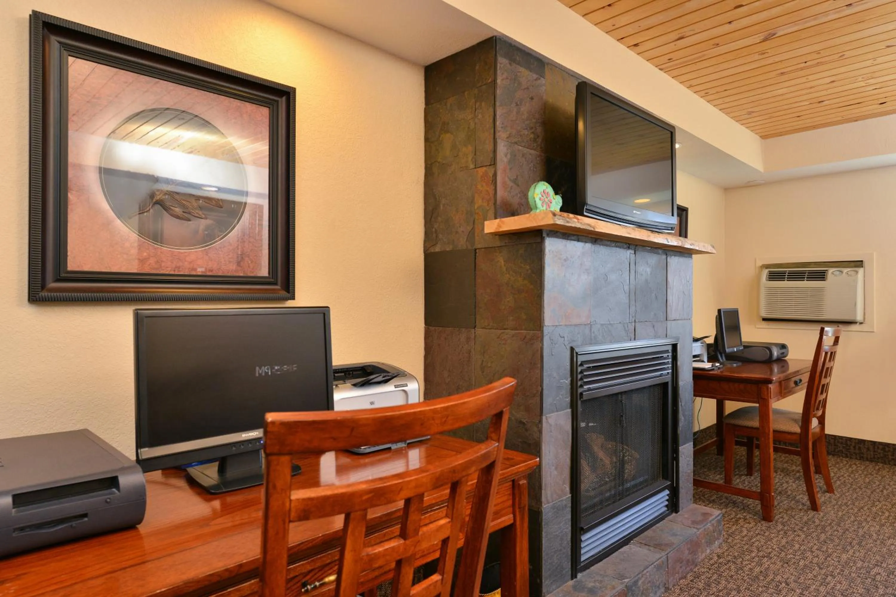 Business facilities in Super 8 by Wyndham Rapid City