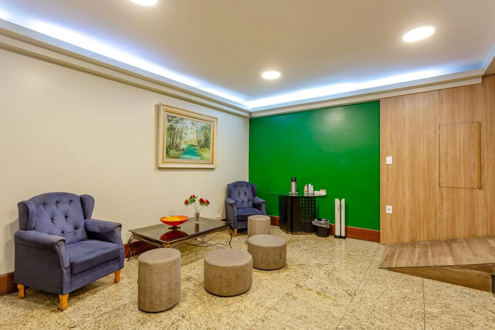 Living room in Daher Center Hotel