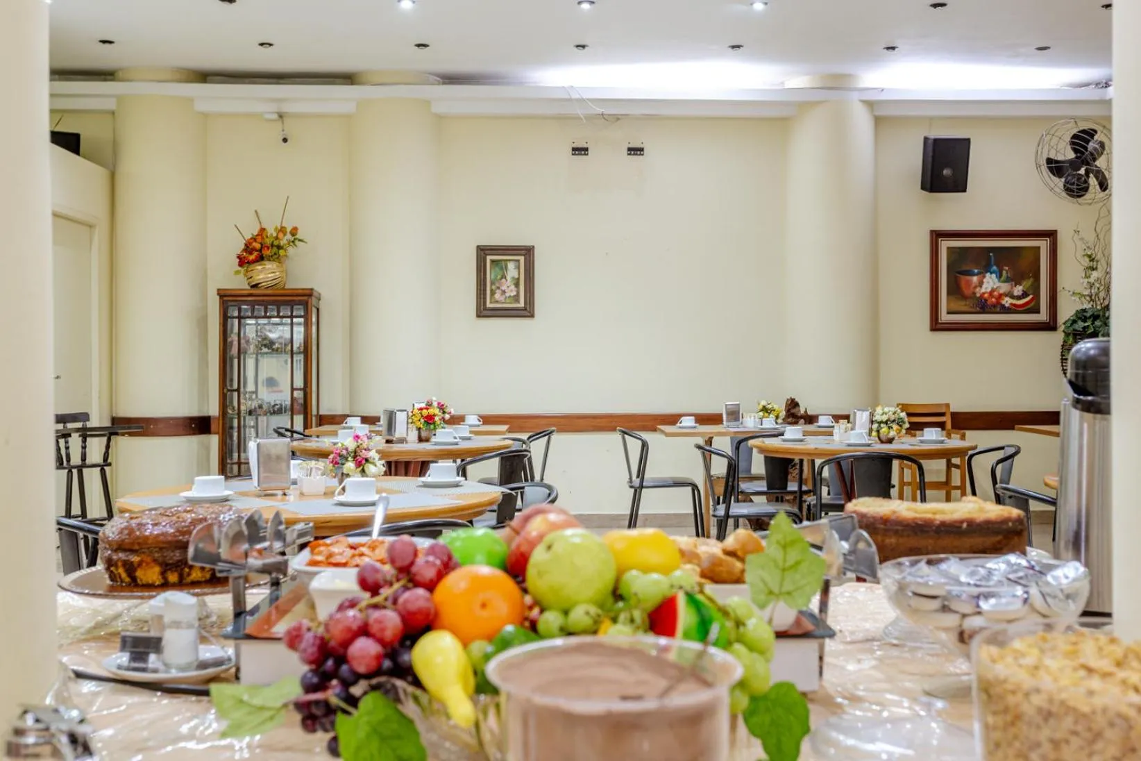 Breakfast in Daher Center Hotel