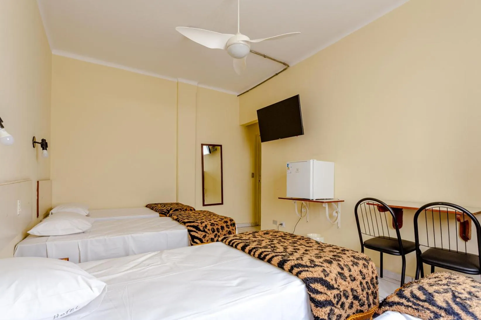 Bedroom, Bed in Daher Center Hotel