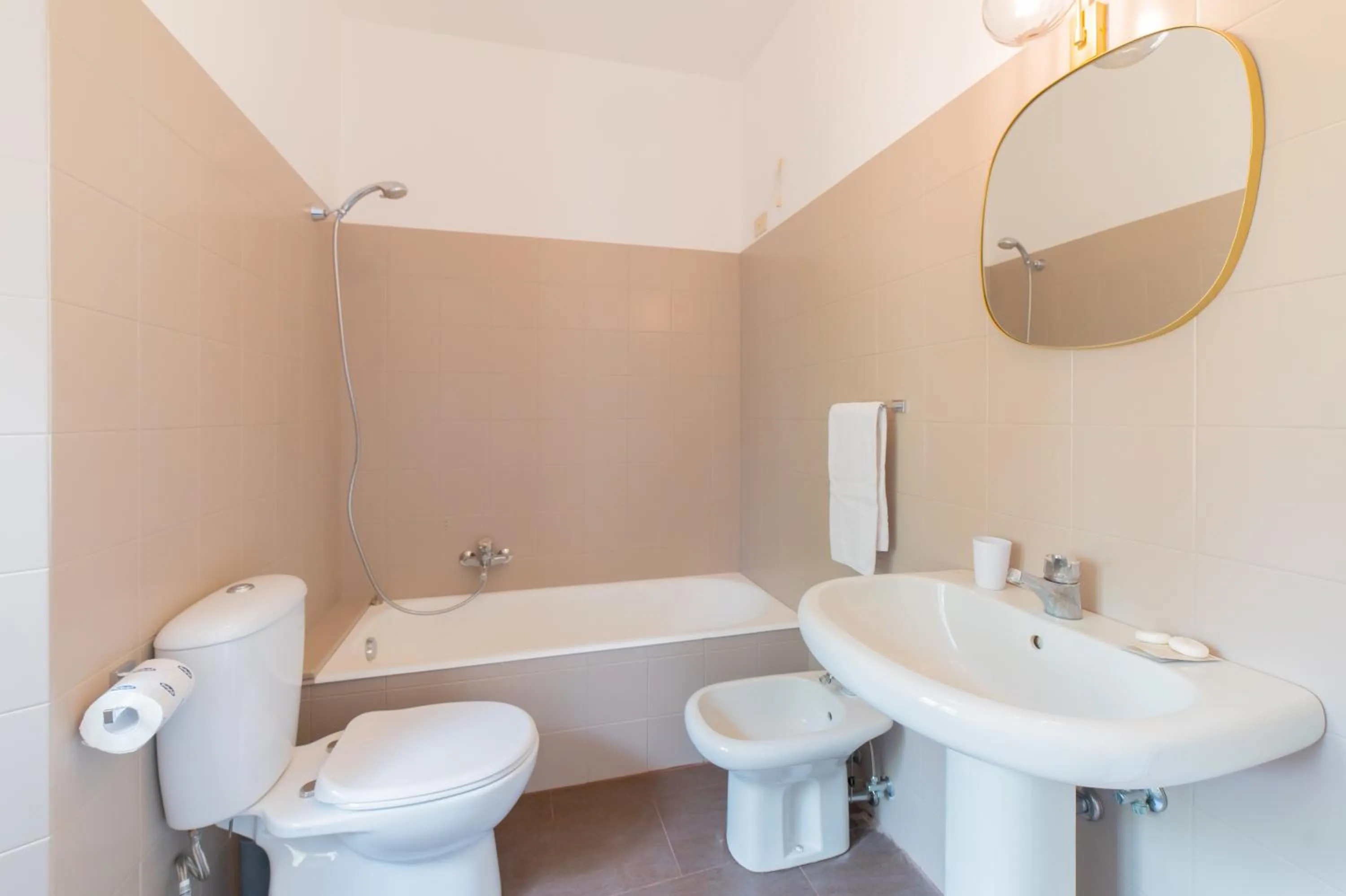 Shower in Hotel Villino Gallodoro