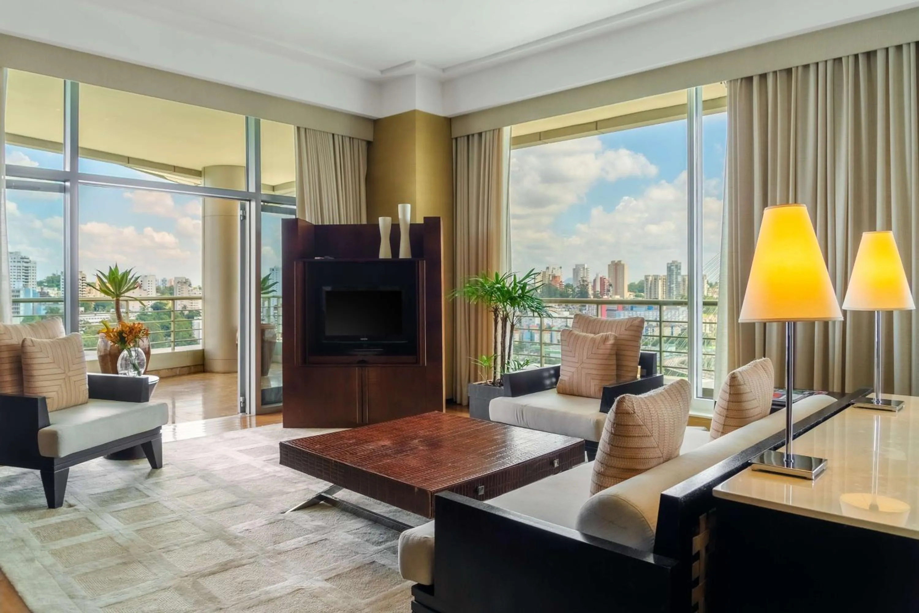 Photo of the whole room in Grand Hyatt São Paulo