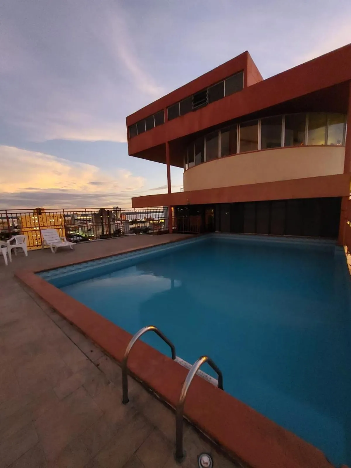 Pool view in Taj Mahal Hotel