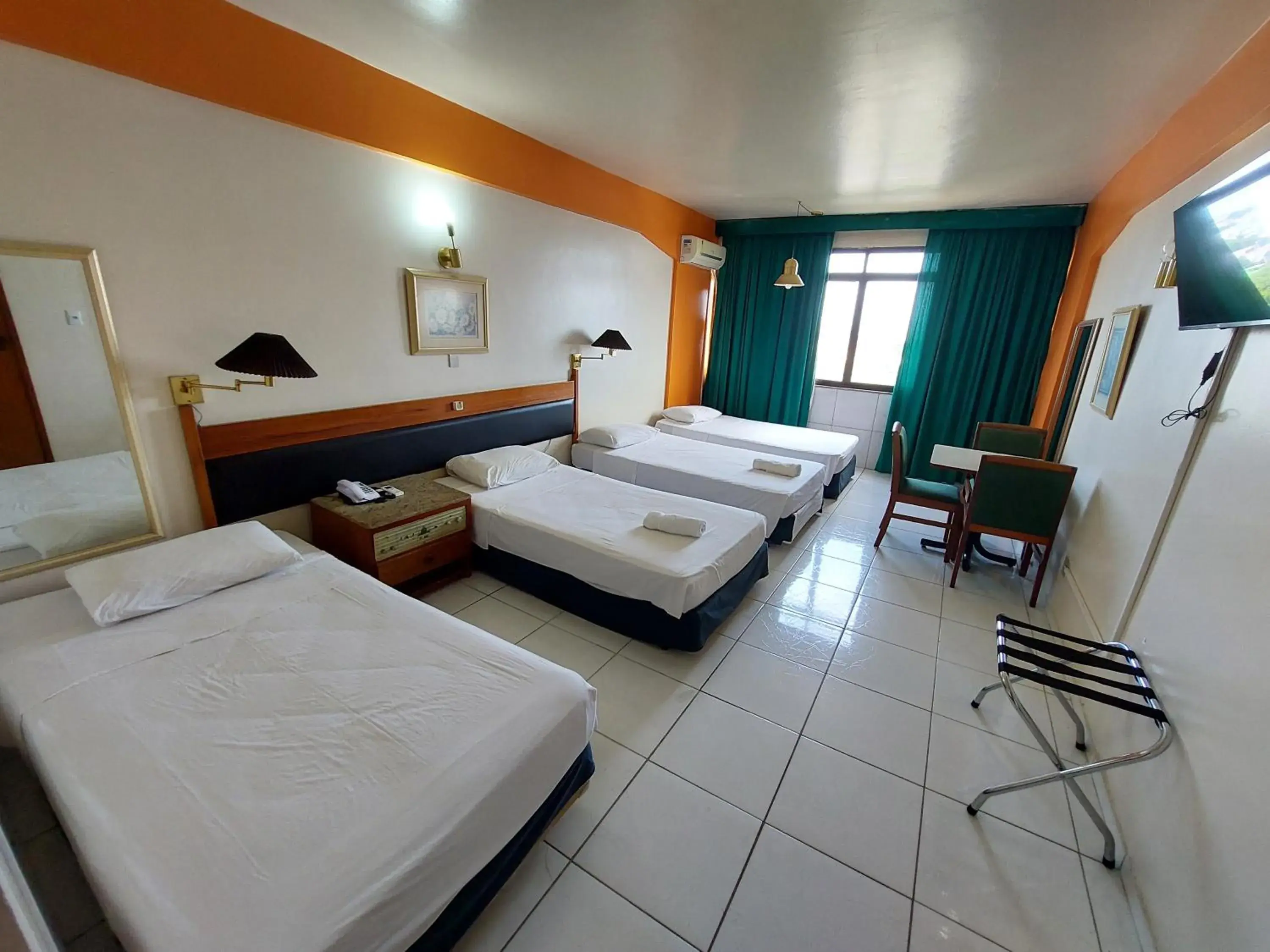 Standard Quadruple Room in Taj Mahal Hotel Standard Quadruple Room in Taj Mahal Hotel