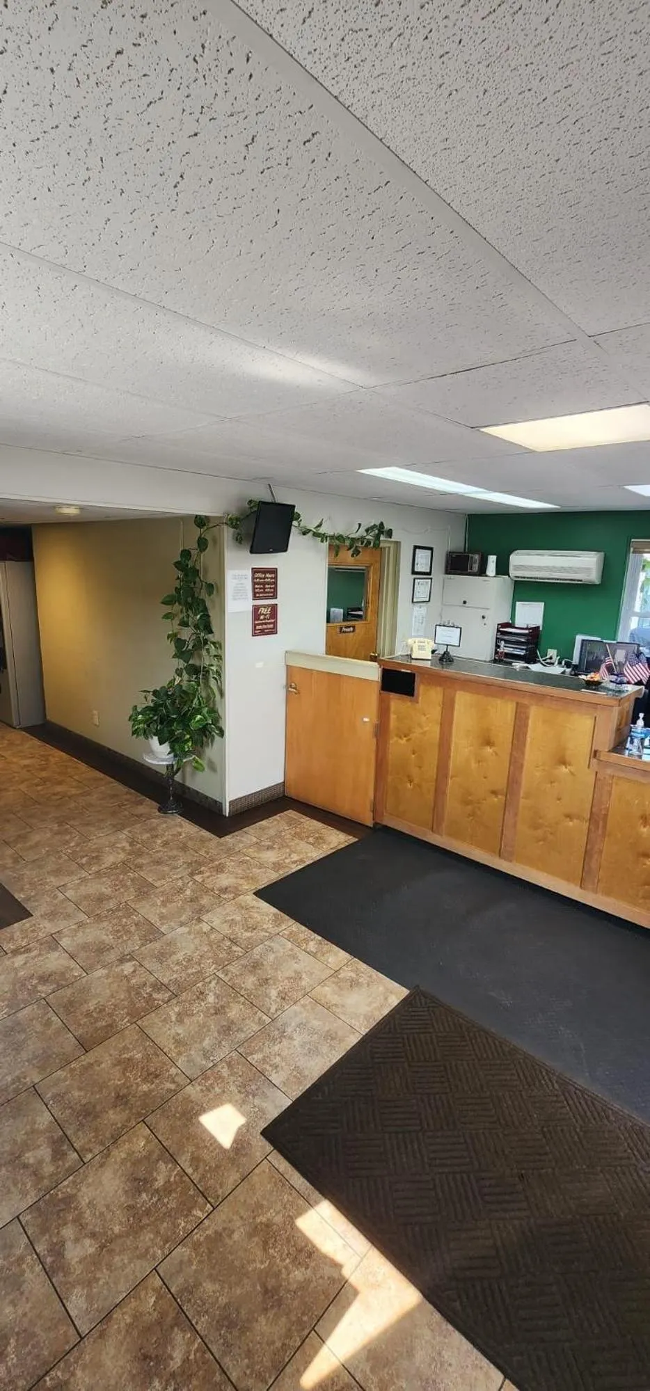 Lobby or reception in Lantern Motel